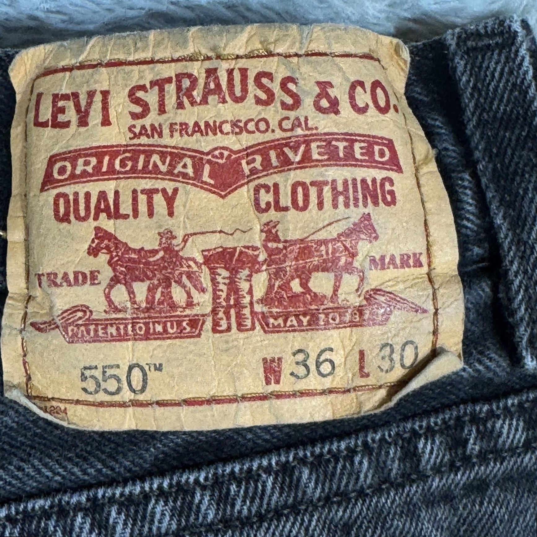 Levi's Levi's 550 Jeans Mens 36x30 Black Relaxed Fit Distressed Paint Vintage Y2K Style Jeans Size US 36 / EU 52 - 7 Thumbnail