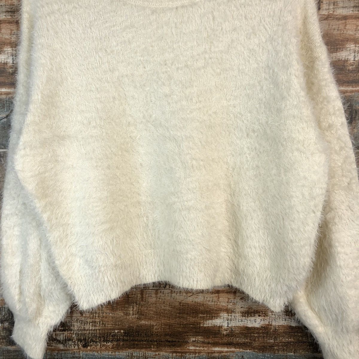 Vintage DLL Earth Music & Econology Cream Mohair Knitwear #C075 Size S / US 4 / IT 40 - 6 Thumbnail