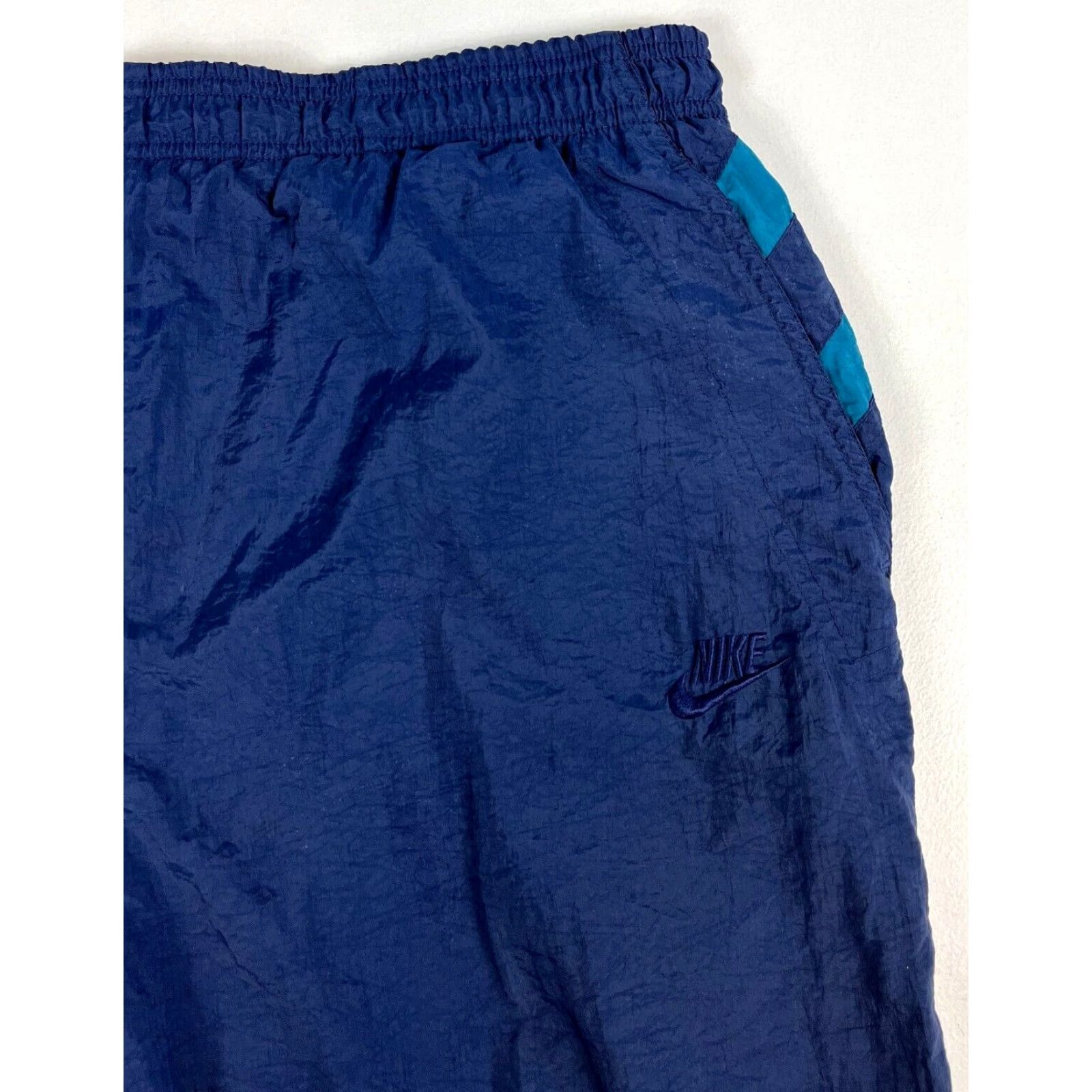 Nike Nike Men's Vintage Nylon Track Pants Lined Navy Blue 90s Sz L Athletic Pockets Size US 33 - 6 Thumbnail