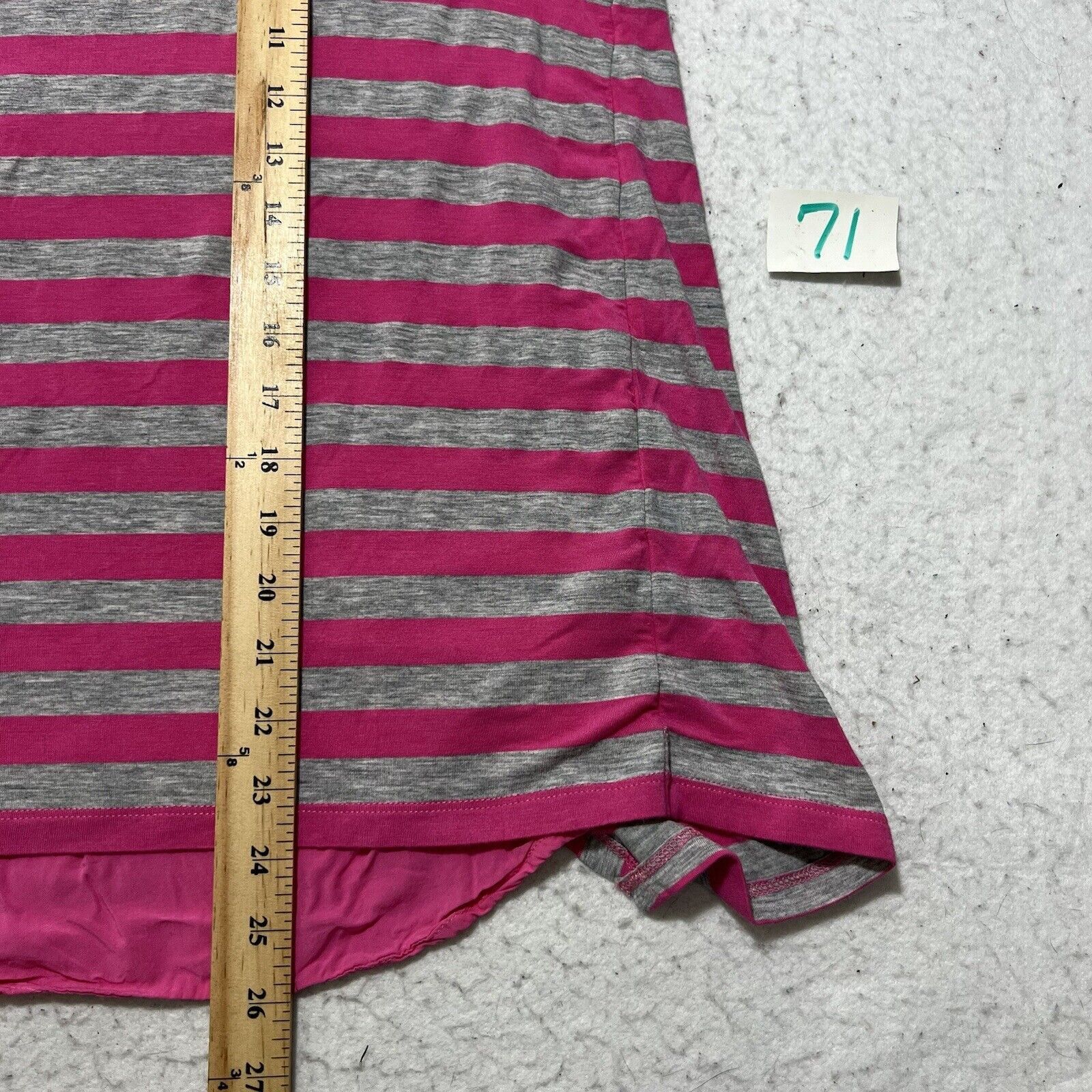 Vince Camuto Vince Camuto Medium Splitback Pink Striped T Shirt Crewneck Size M / US 6-8 / IT 42-44 - 9 Thumbnail