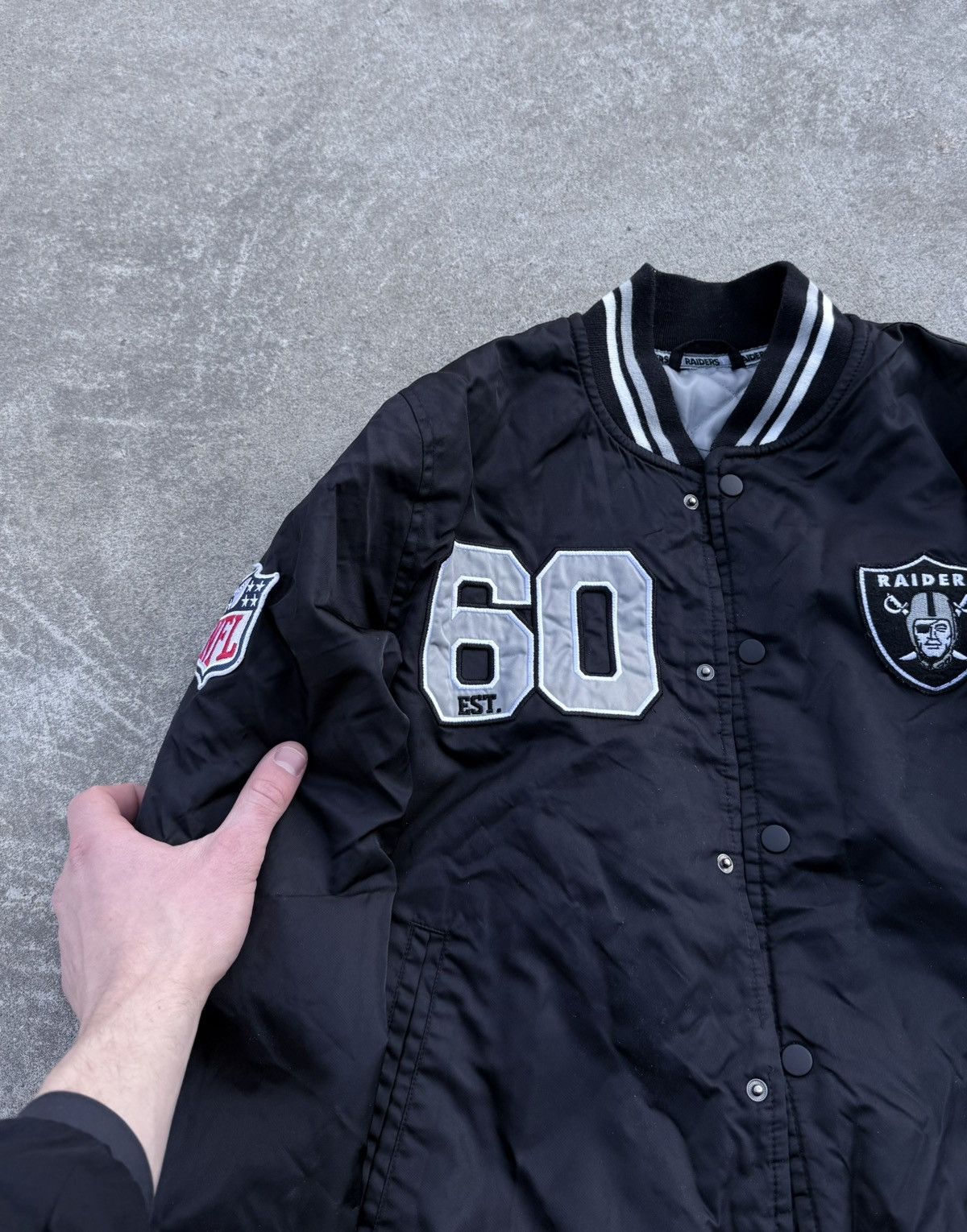 Other Vintage NFL Raiders Y2K avantgarde streetwear band bomber Size US XS / EU 42 / 0 - 12 Thumbnail