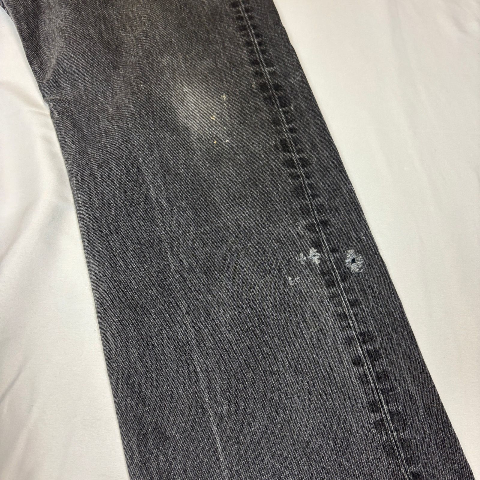 Levi's Vintage Levi's 501 Made in USA Straight Leg Jeans 35x29.5 Size US 35 - 10 Thumbnail