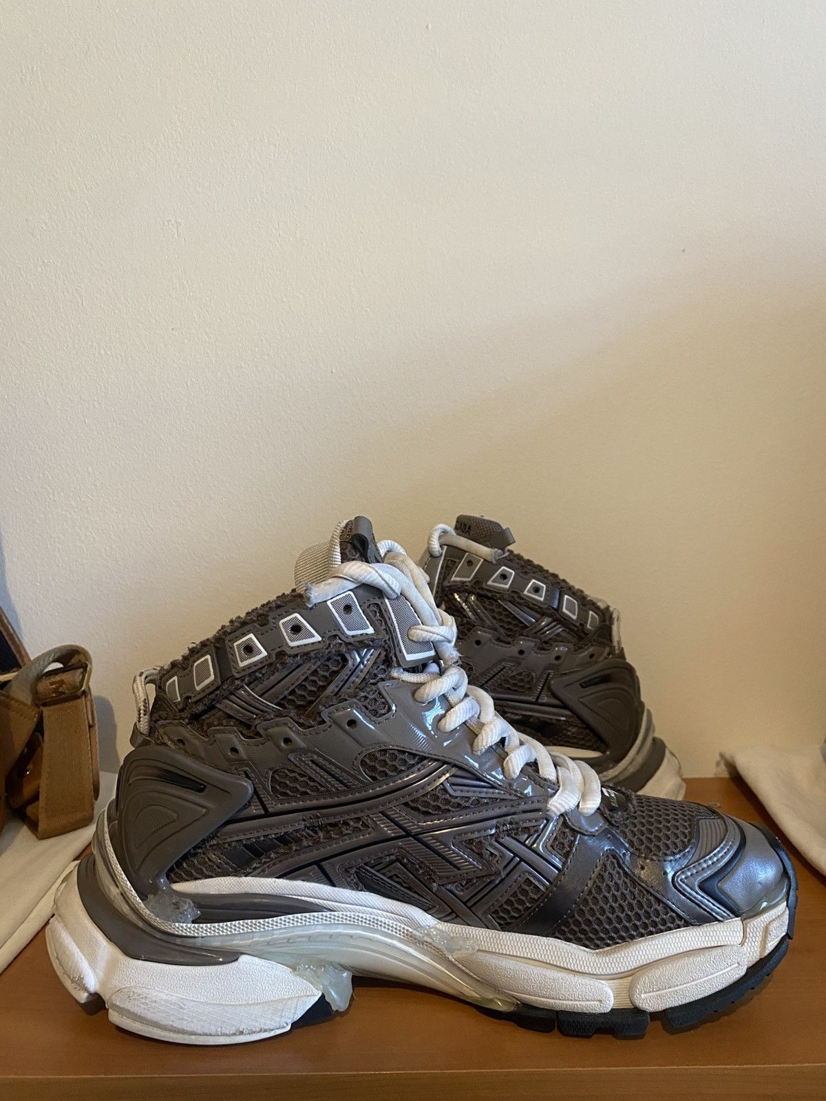 Balenciaga Balenciaga Runner High Top Medium Grey Size US 8.5 / EU 41-42 - 6 Thumbnail