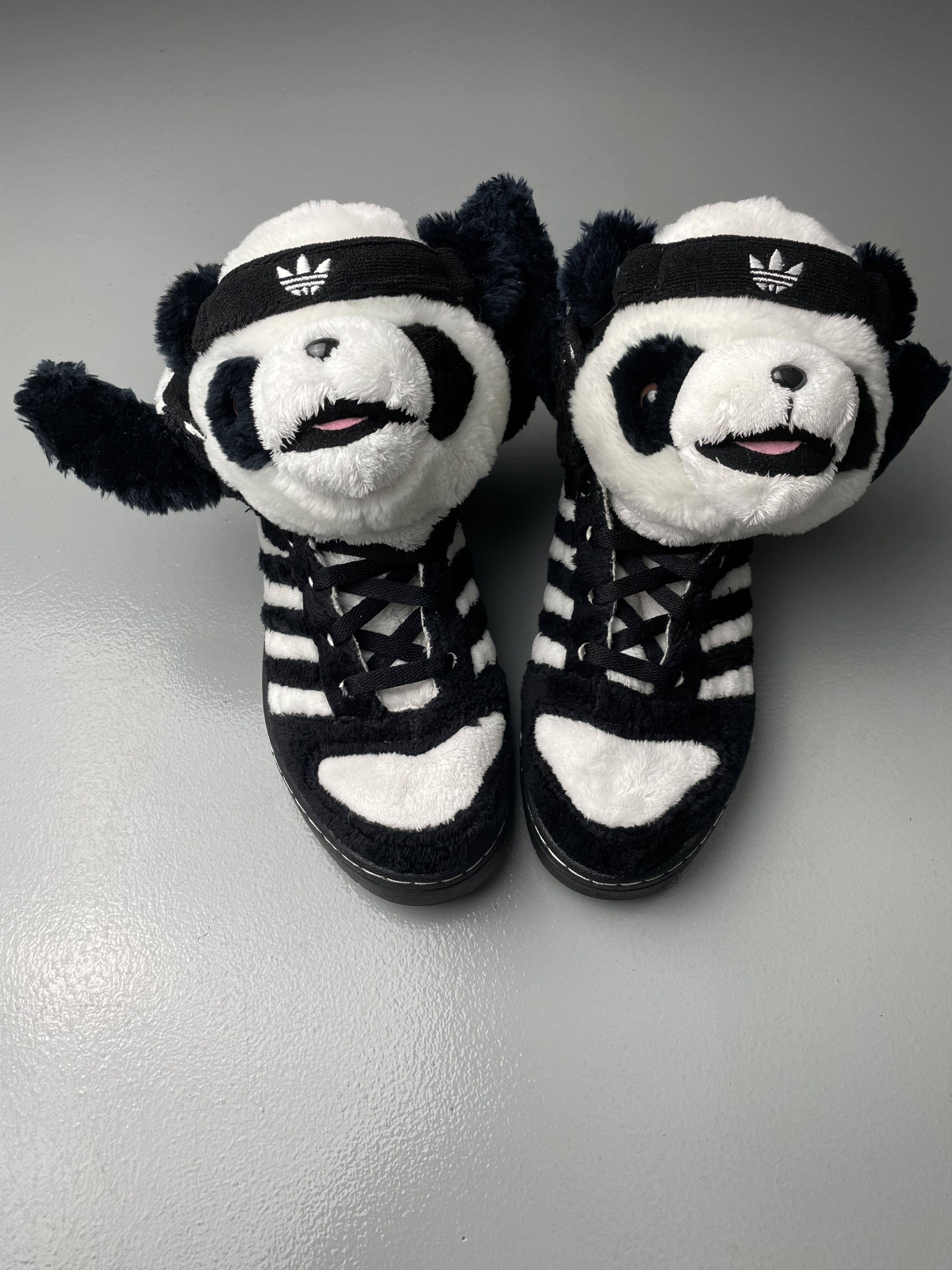 Adidas × Jeremy Scott adidas Originals by Jeremy Scott A/W 2011 JS 