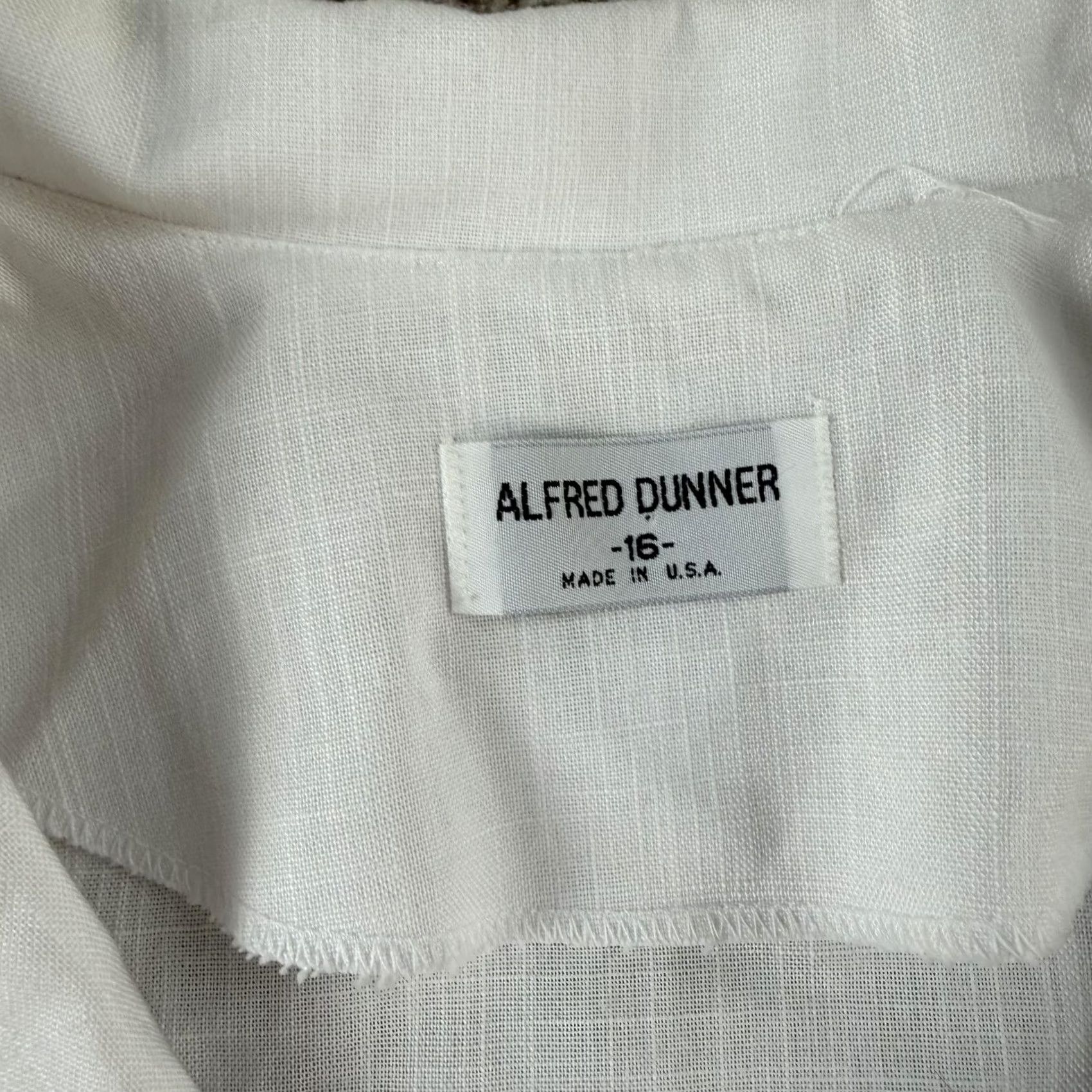 Vintage VINTAGE Alfred Dunner Blazer Jacket Womens 16 White Lightweight 2 Button USA Size XXL / US 16-18 / IT 52-54 - 3 Thumbnail