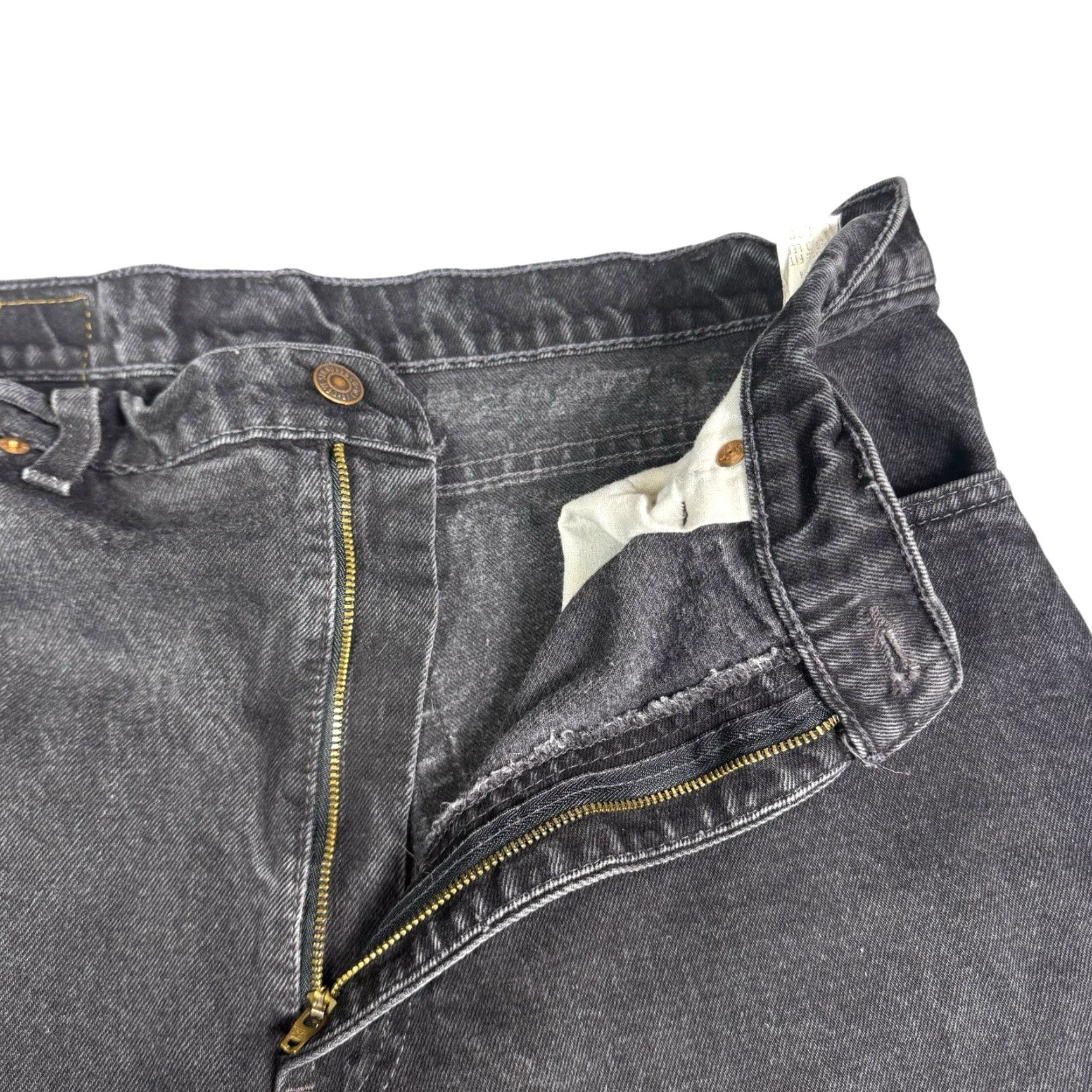 Levi's VINTAGE Levi's 550 Jeans Mens 38x30 USA Made Relaxed Fit Tapered Grunge Skater Shirt Size US 38 / EU 54 - 7 Thumbnail