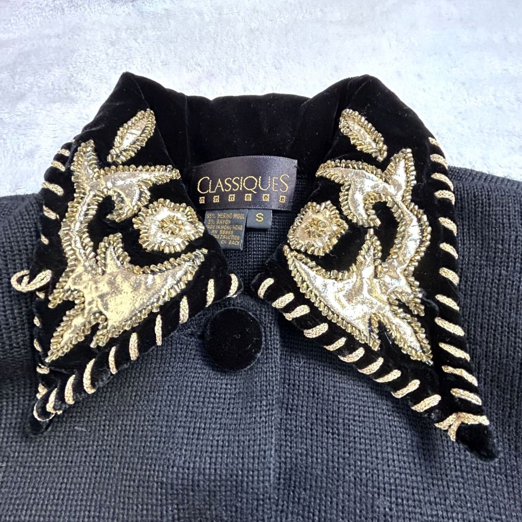 Vintage VINTAGE Classiques Entier Black Gold Embellished Wool Blend Cropped Jacket Small Women’s Jacket Size S / US 4 / IT 40 - 4 Thumbnail