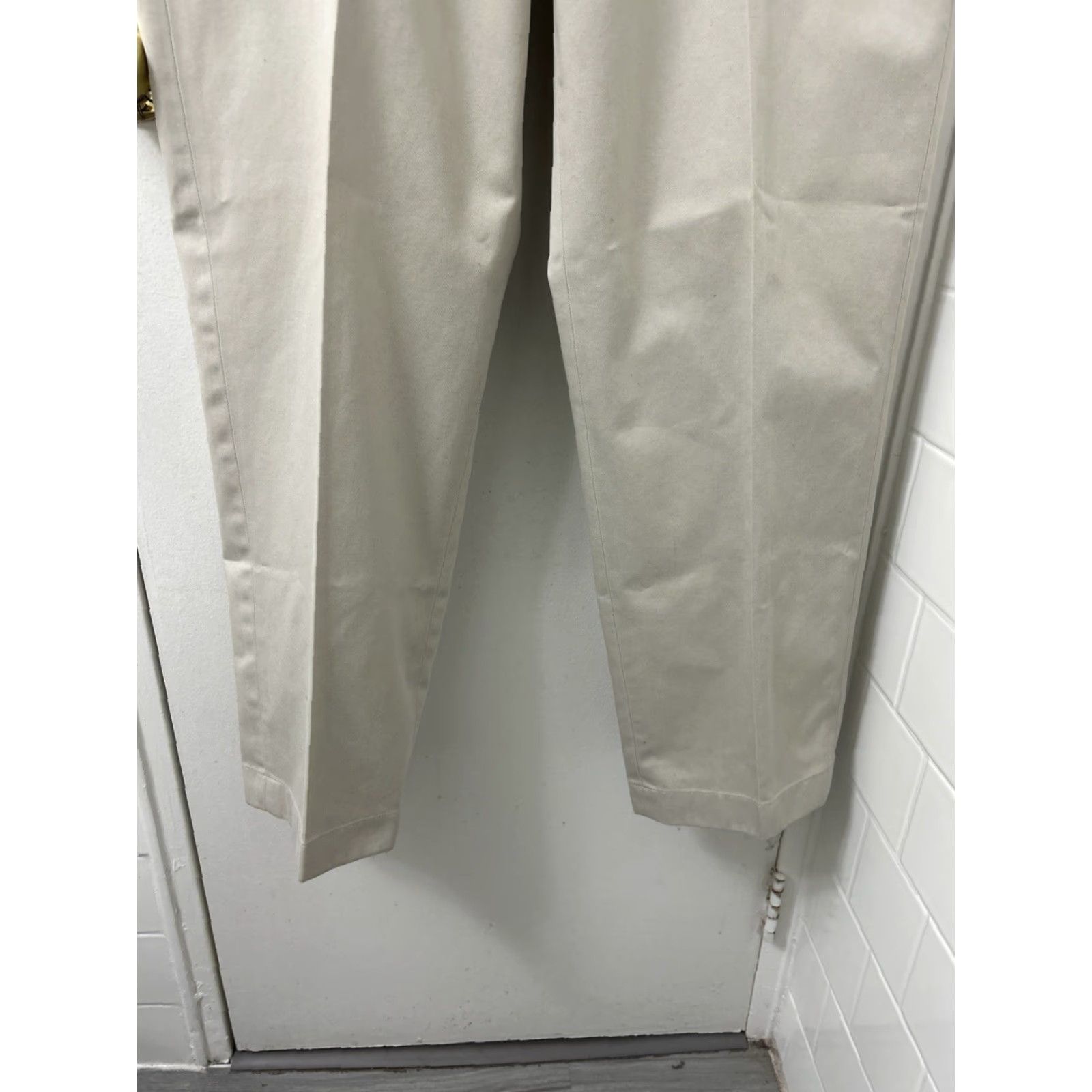 Brooks Brothers Brooks Brothers Advantage Chino Hudson Pants Mens 36x32 Beige Cotton Slim/Classic 5-Pocket Zipper Button Casual Workwear"} Size US 36 / EU 52 - 3 Thumbnail