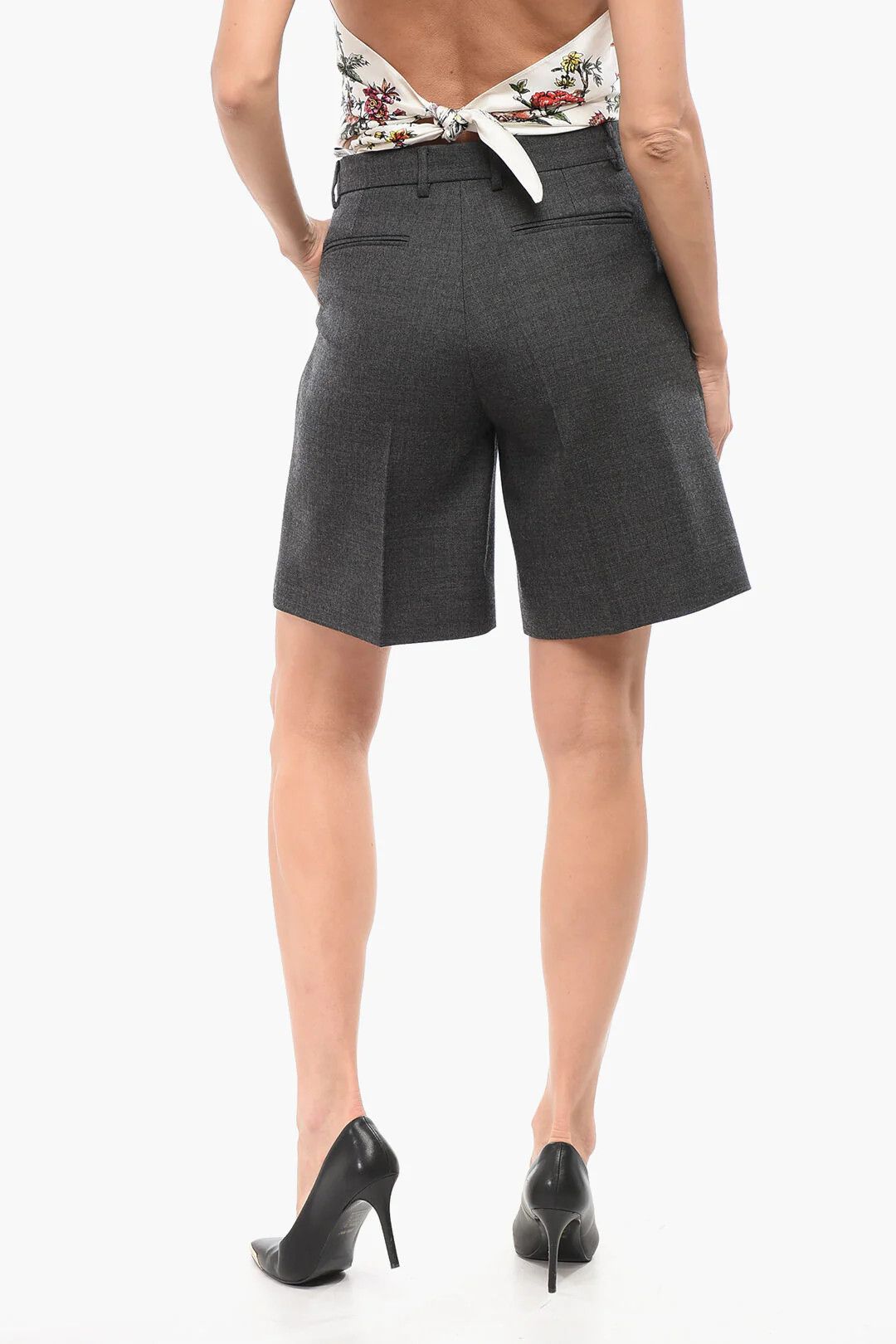 Gucci og1mm0326 Wool Short in Grey Size 28" / US 6 / IT 42 - 2 Thumbnail