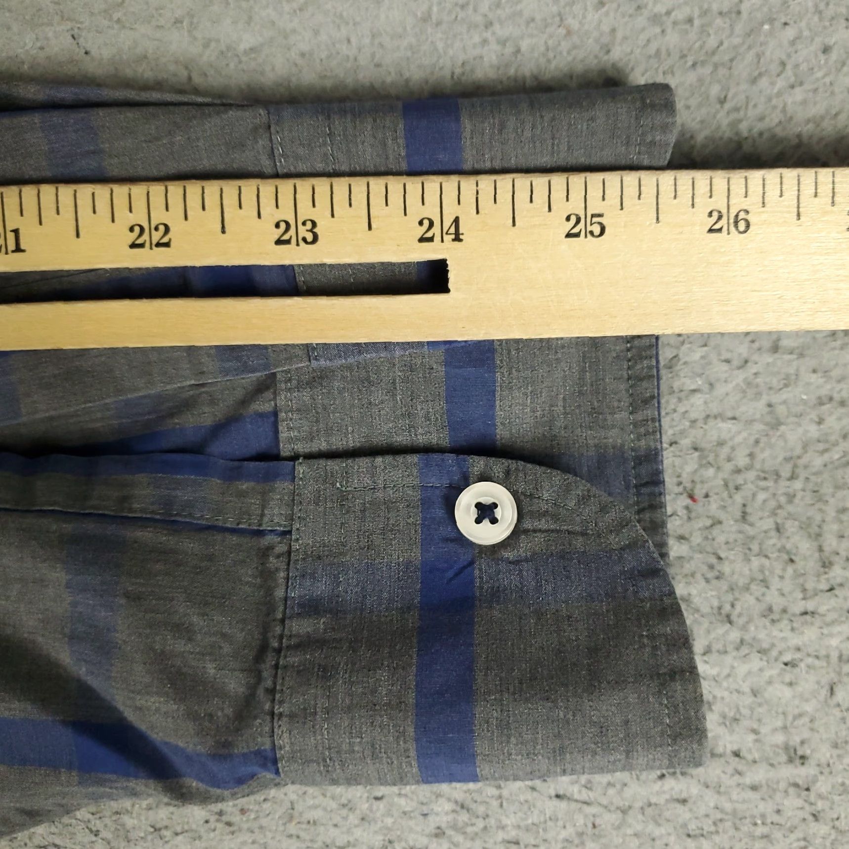UNTUCKit UNTUCKit Shirt Mens XL Gray Blue Check Casual Button Up Long Sleeve Size US XL / EU 56 / 4 - 6 Thumbnail