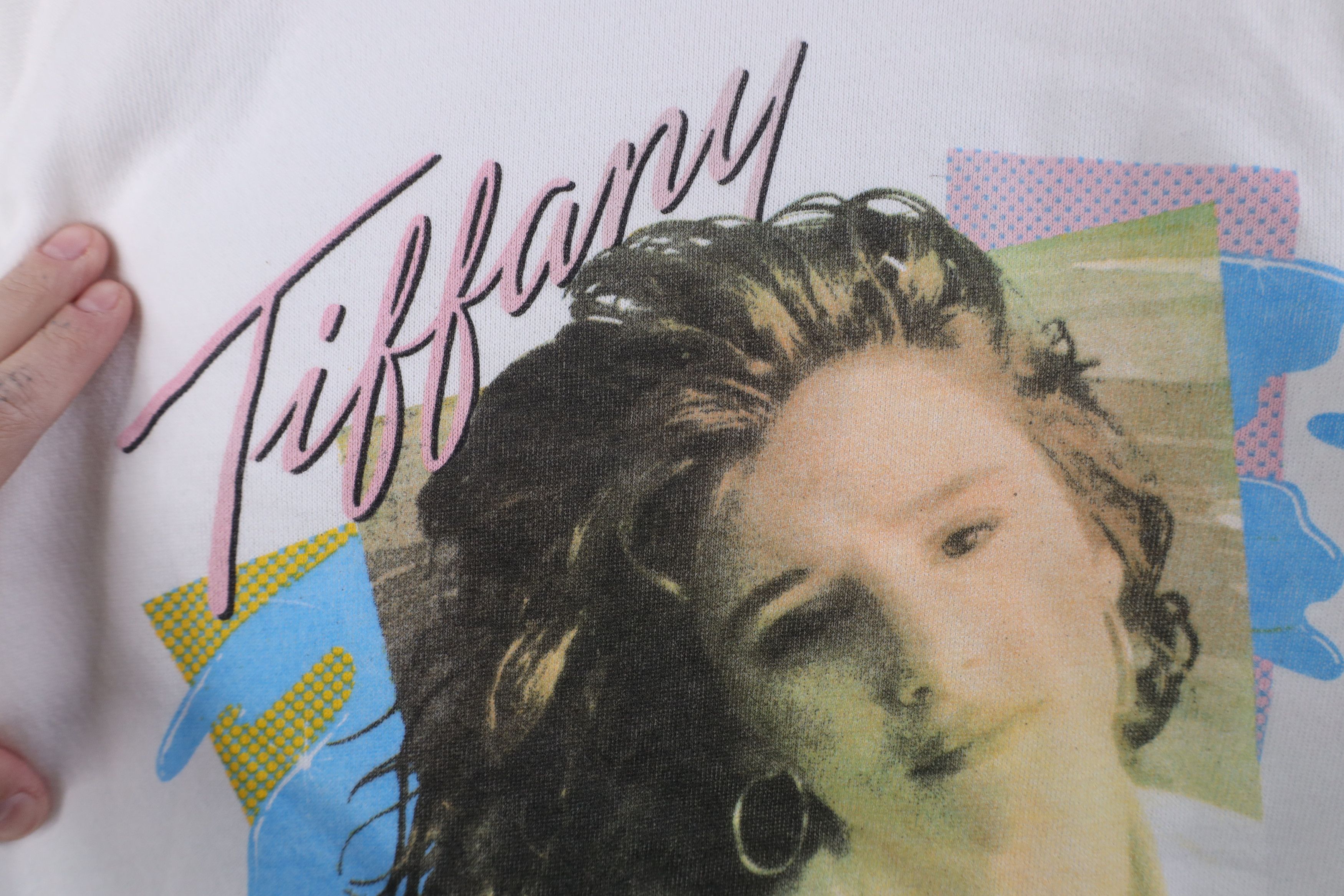 Vintage Vintage 80s Pop Singer Tiffany Crewneck Sweatshirt White USA Size M / US 6-8 / IT 42-44 - 5 Thumbnail