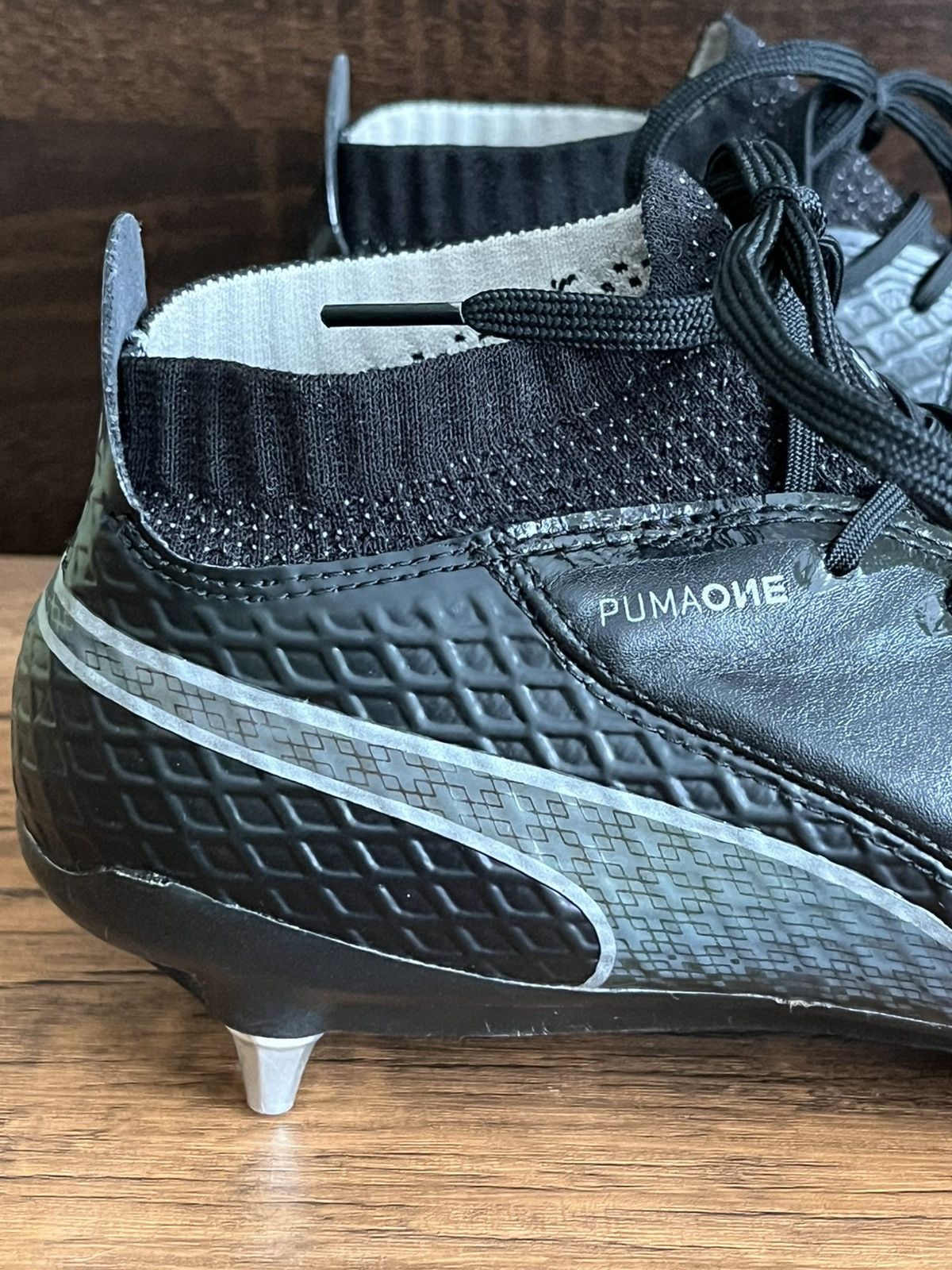 Puma Puma One cleats football leather trainers shoes athletic Size US 7.5 / EU 40-41 - 4 Thumbnail