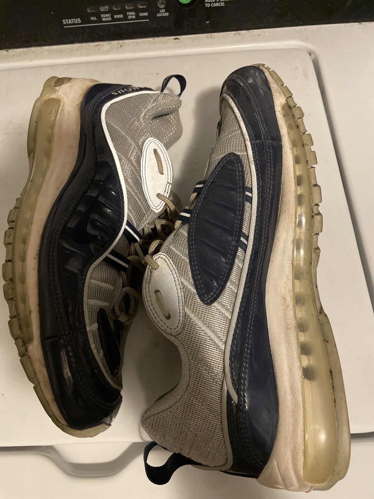 Nike × Supreme Supreme Air Max 98 Navy Size US 11.5 / EU 44-45 - 3 Thumbnail