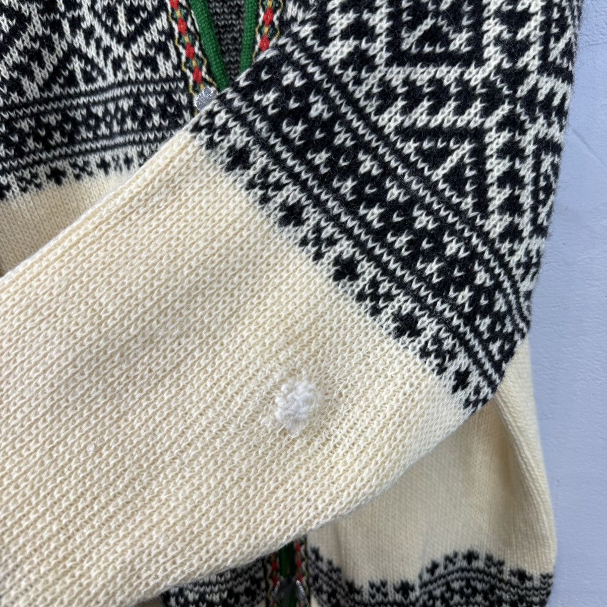 Dale Of Norway Vintage Wool Sweater Nordstrik Size US S / EU 44-46 / 1 - 6 Thumbnail