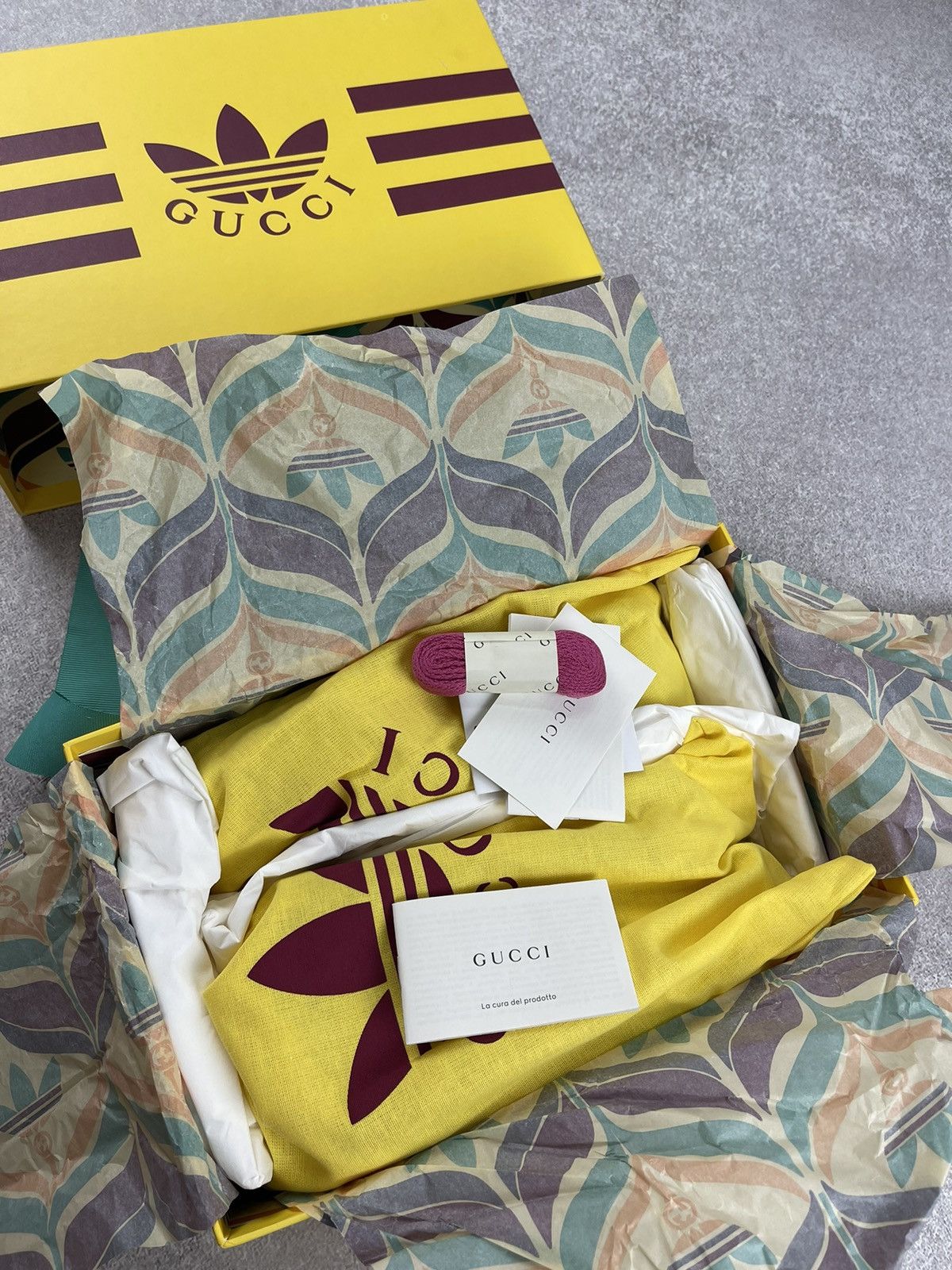 Gucci Adidas × Gucci Gazelle Yellow/White/Red Sneakers Size 37 1/3 Size US 6 / IT 36 - 15 Thumbnail
