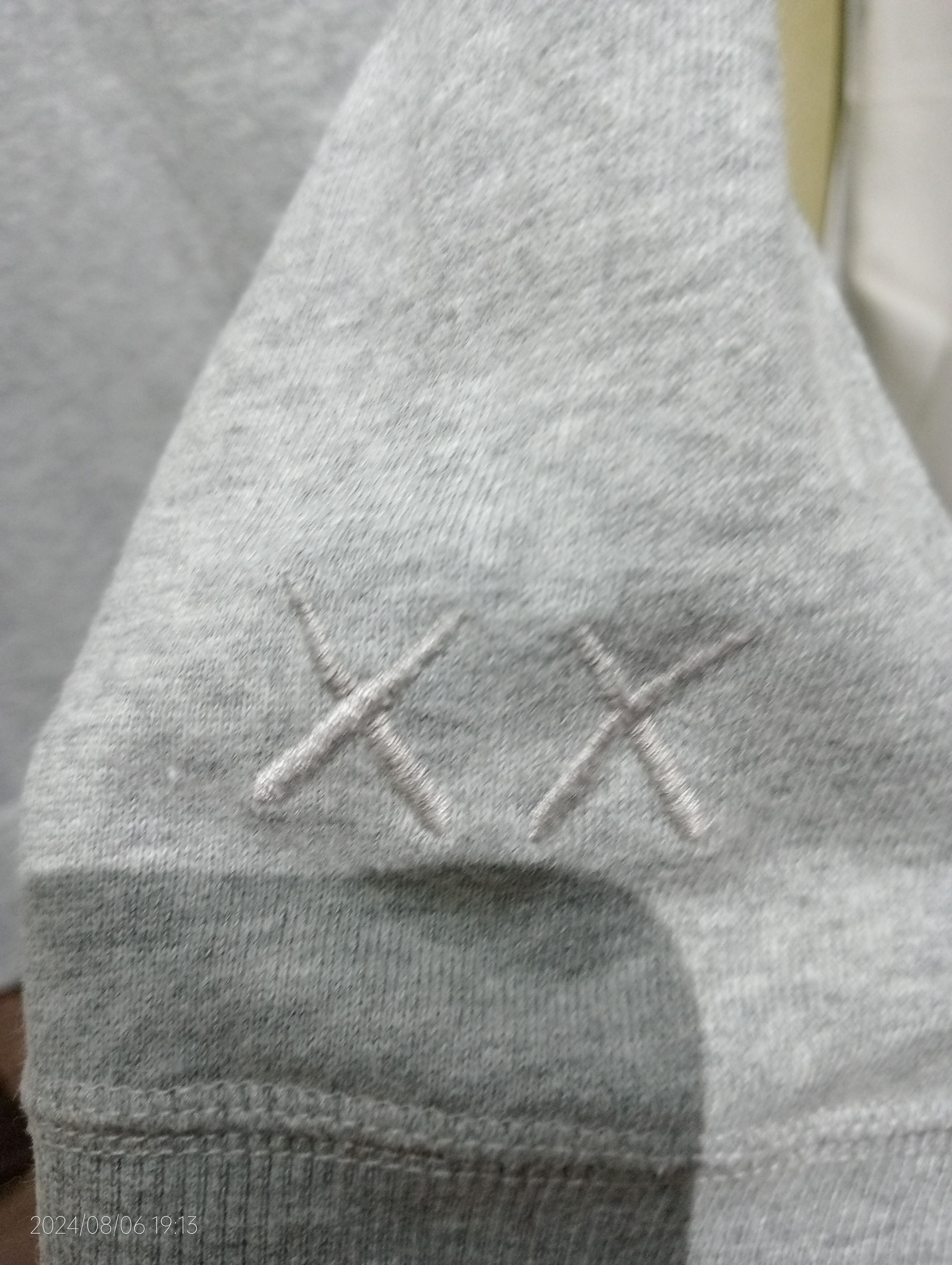 Kaws KAWS X Sesame Street Super Size Crewneck Sweatshirt Size US XXL / EU 58 / 5 - 2 Thumbnail