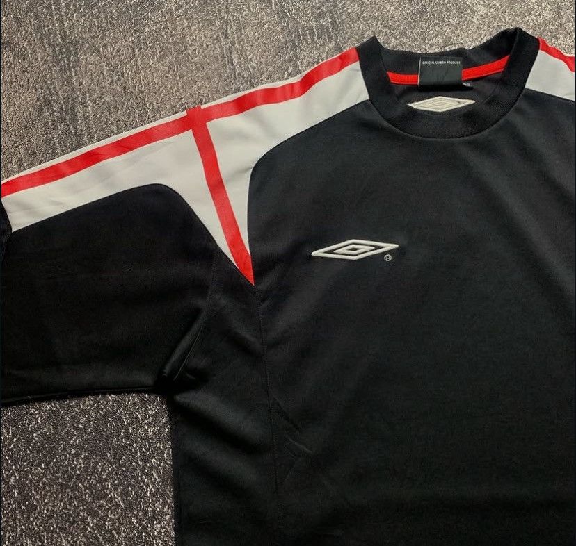 Umbro Umbro jersey in good condition. Size US L / EU 52-54 / 3 - 2 Thumbnail