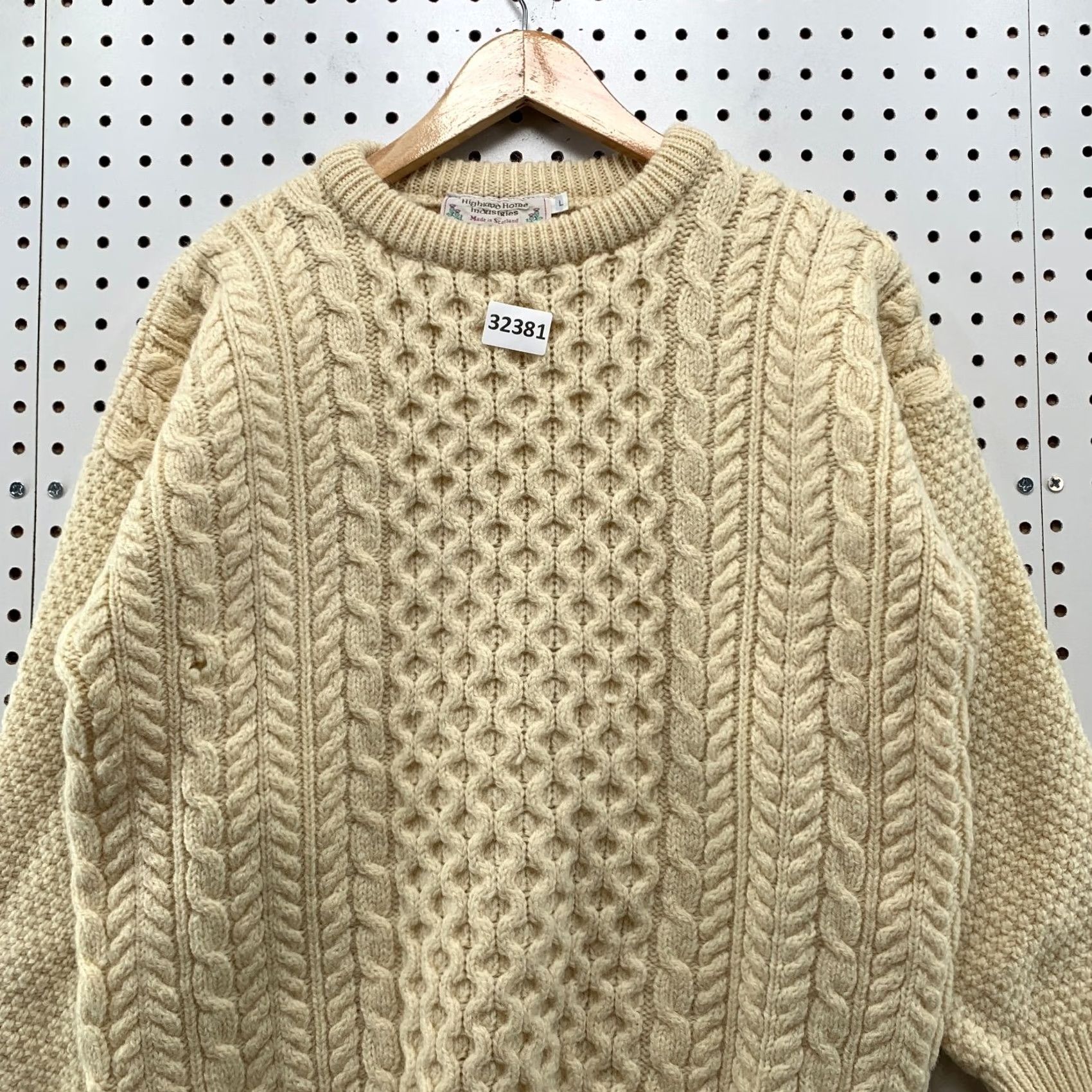Highland 2000 Highland Home Industries VINTAGE Knit Sweater Womens L Wool Fisherman Beige 20x24.5 Size L / US 10 / IT 46 - 2 Thumbnail