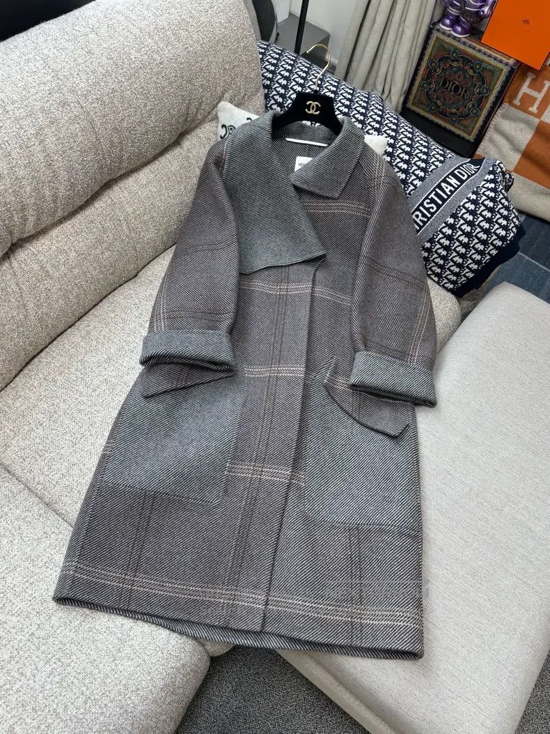 Hermes Hermes Gray Striped Plaid Cashmere Coat Jacket Size XXS / US 00 / IT 34 - 1 Thumbnail