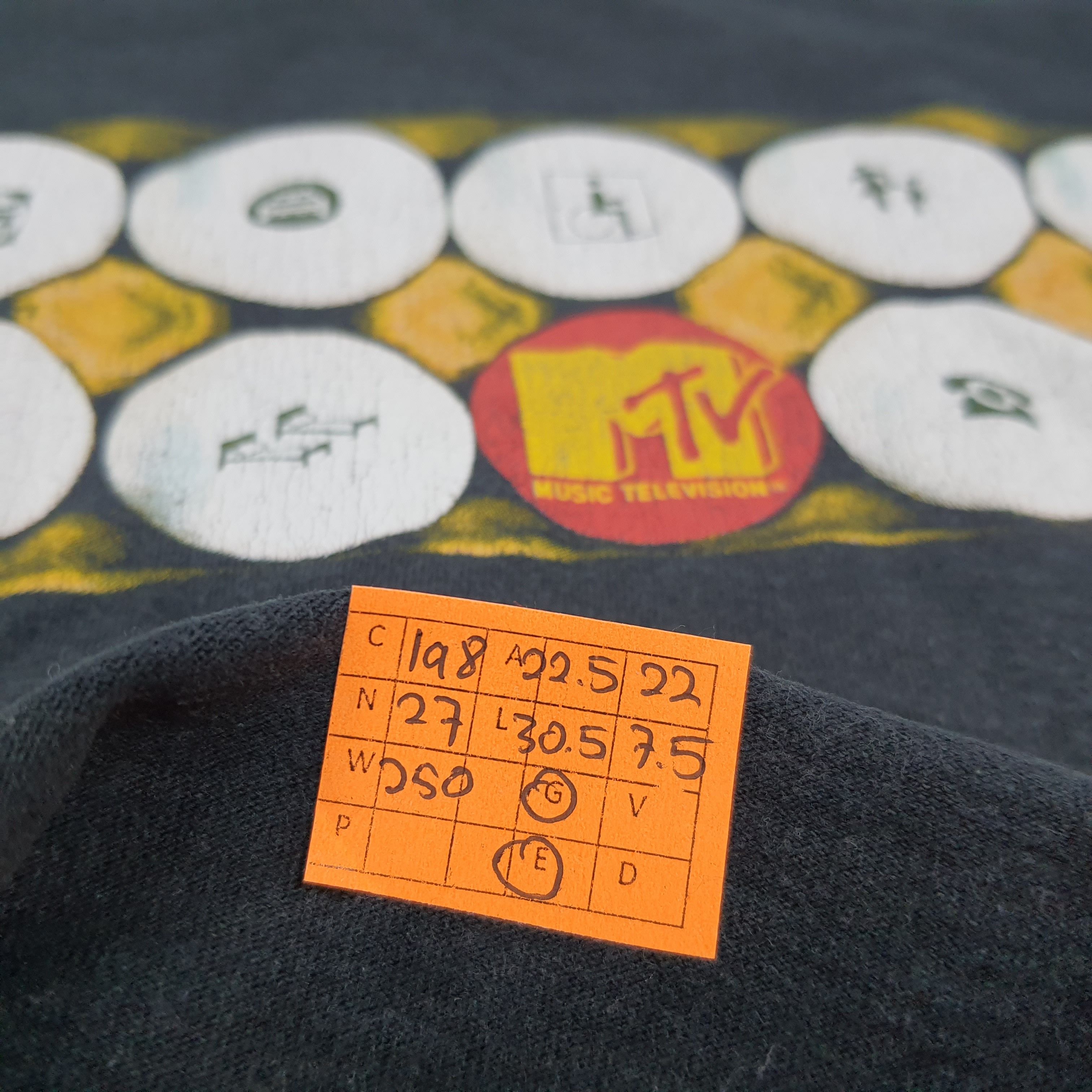 Vintage Vintage MTV American Cable Television Channel Tshirt Size US L / EU 52-54 / 3 - 9 Thumbnail