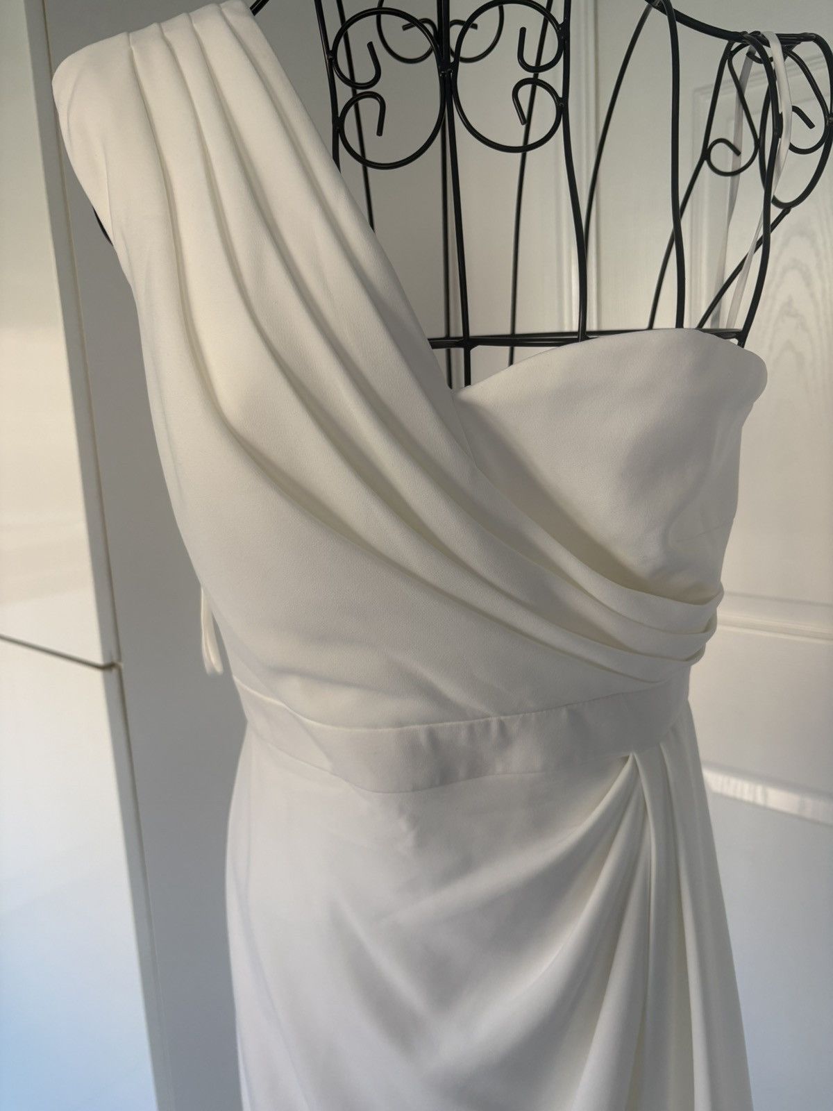 Badgley Mischka Badgley Mischka wedding gown US4 Size S / US 4 / IT 40 - 2 Thumbnail