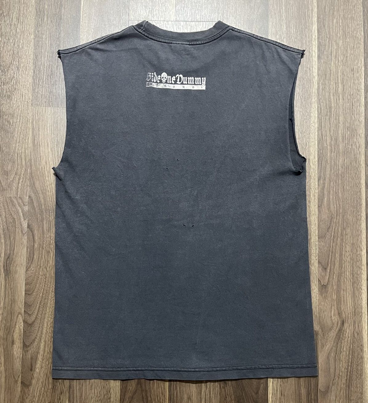 Band Tees × Vintage 90s Vintage Punk Rock Flogging Molly tee Size US M / EU 48-50 / 2 - 2 Thumbnail