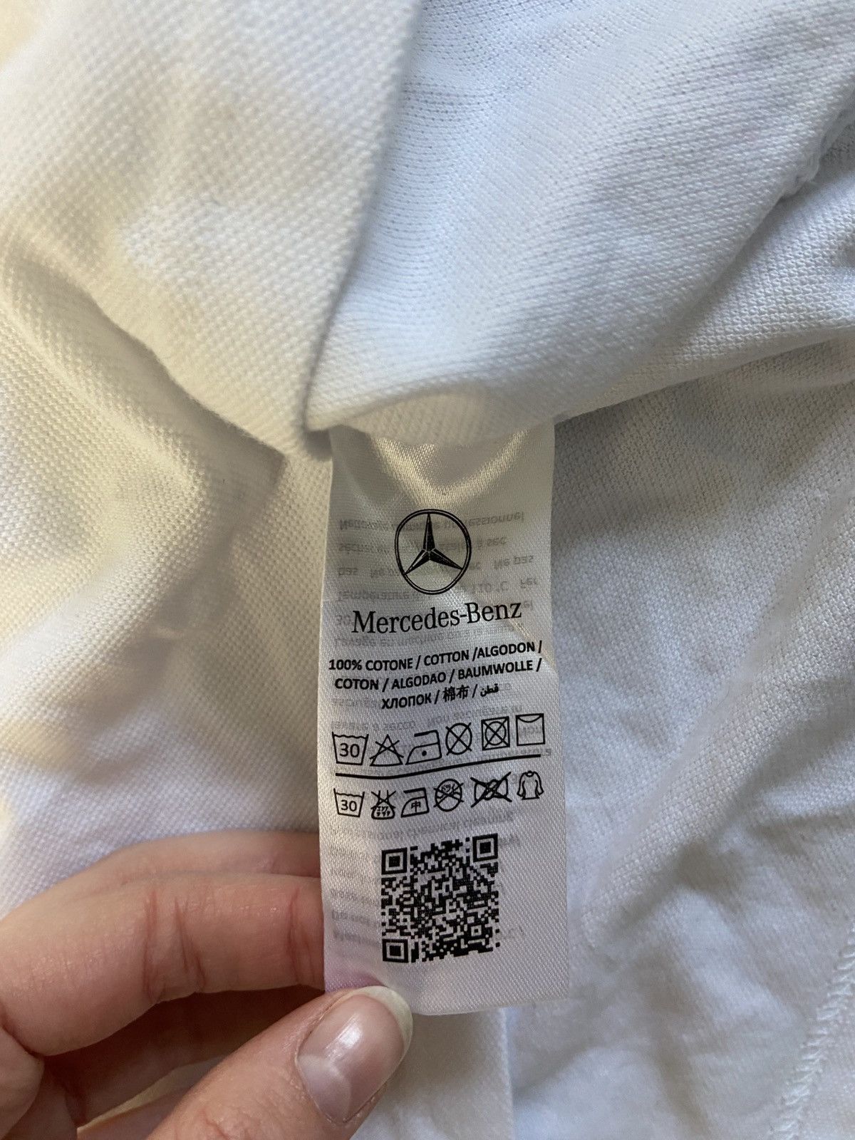 Mercedes-Benz Official Mercedes Benz F1 Team Polo Shirt x Tommy Hilfiger Size US L / EU 52-54 / 3 - 7 Thumbnail