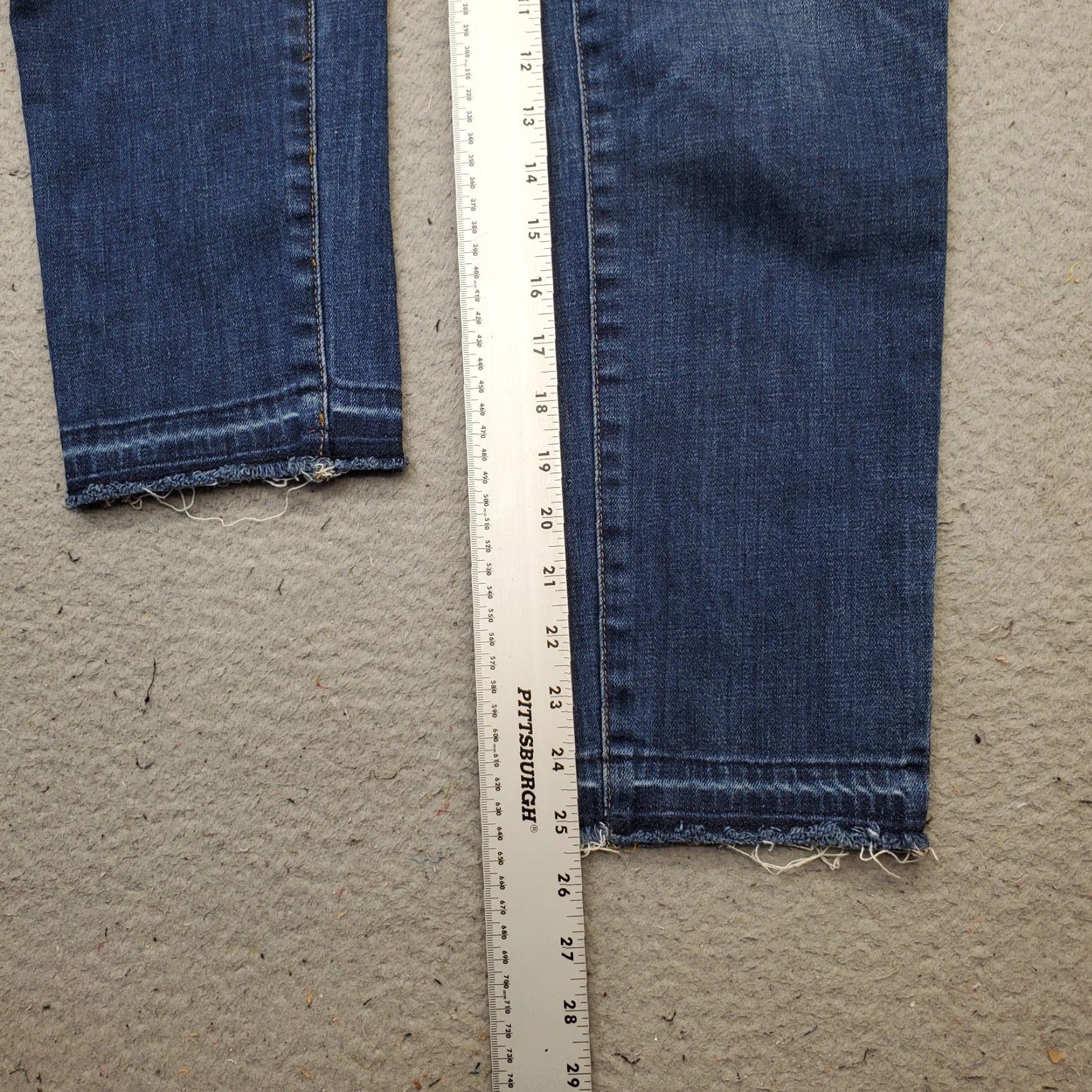 Talbots Talbots Straight Jeans Women 2 Blue Denim Stretch Whiskered Five-Pocket Jeans 5-Pocket Design Size 2 Women Blue Denim Talbots Straight Jeans Women 2 Size 26" / US 2 / IT 38 - 4 Thumbnail
