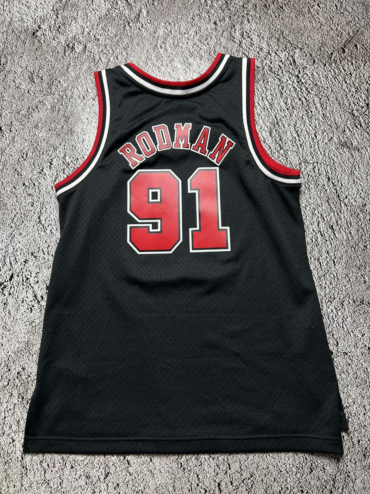 Mitchell & Ness 90’s Chicago Bulls NBA Dennis Rodman mitchell & ness jersey Size US S / EU 44-46 / 1 - 1 Thumbnail