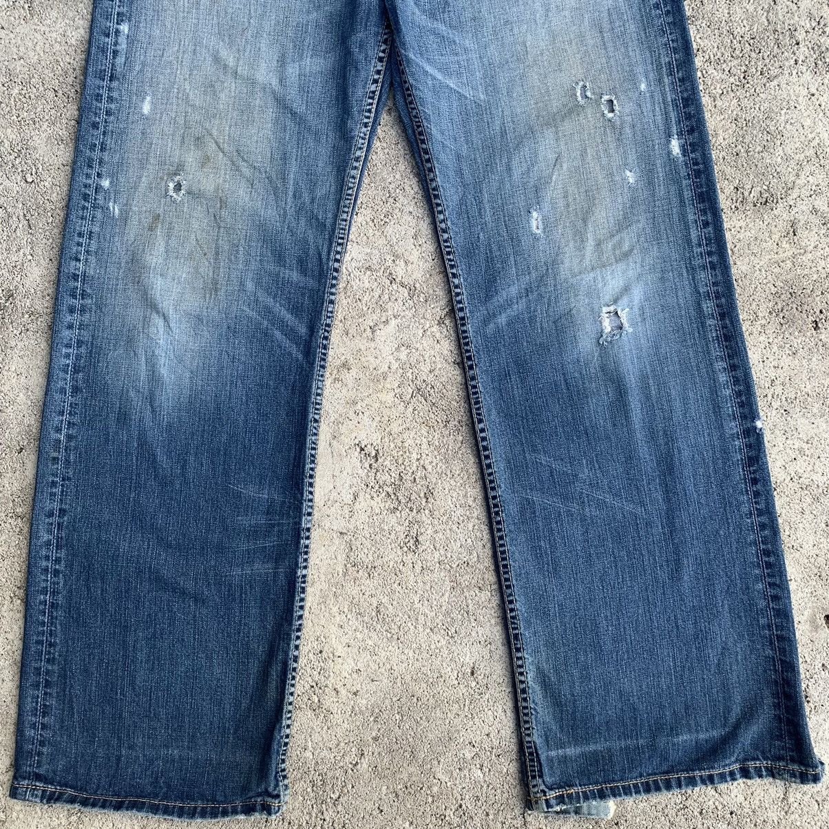 Japanese Brand Vintage BKE Bullet Shot Hole Distressed Denim W34 Size US 34 / EU 50 - 4 Thumbnail