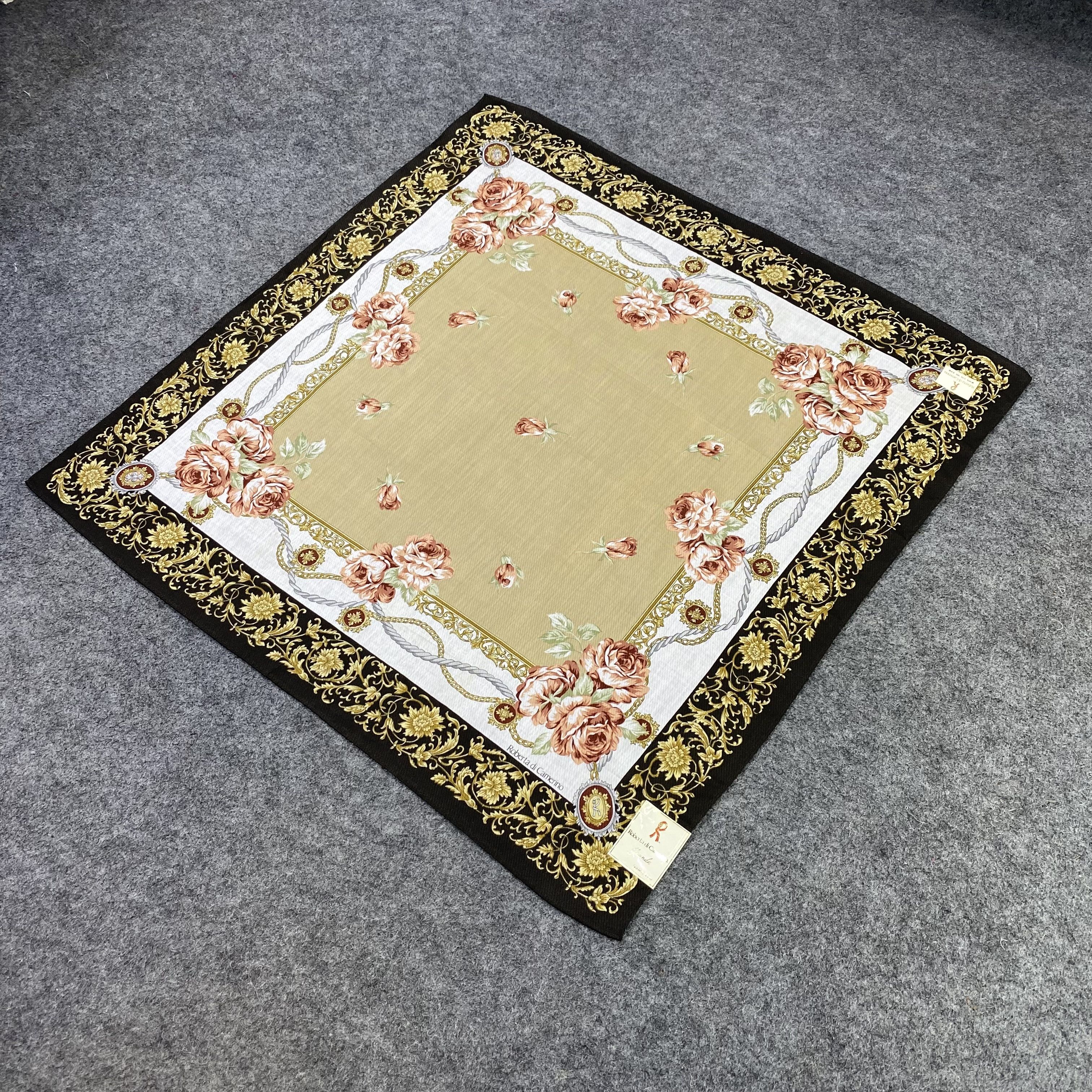 Roberta di Camerino Roberta di Camerino Handkerchief /Bandana /Neckerchief-B2170 Size ONE SIZE - 4 Thumbnail