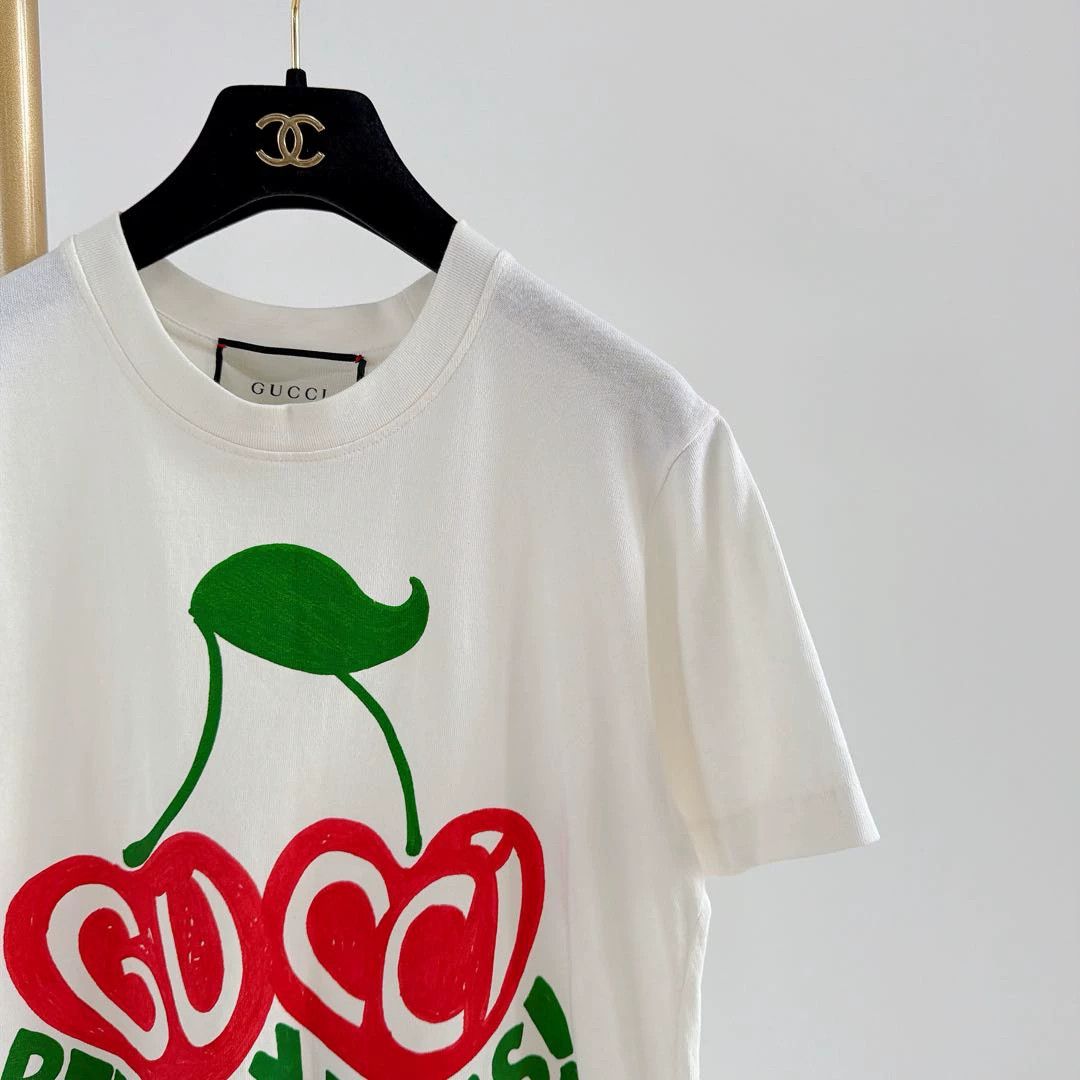 Gucci Gucci Cherry Print T-Shirt XS Size XS / US 0-2 / IT 36-38 - 3 Thumbnail
