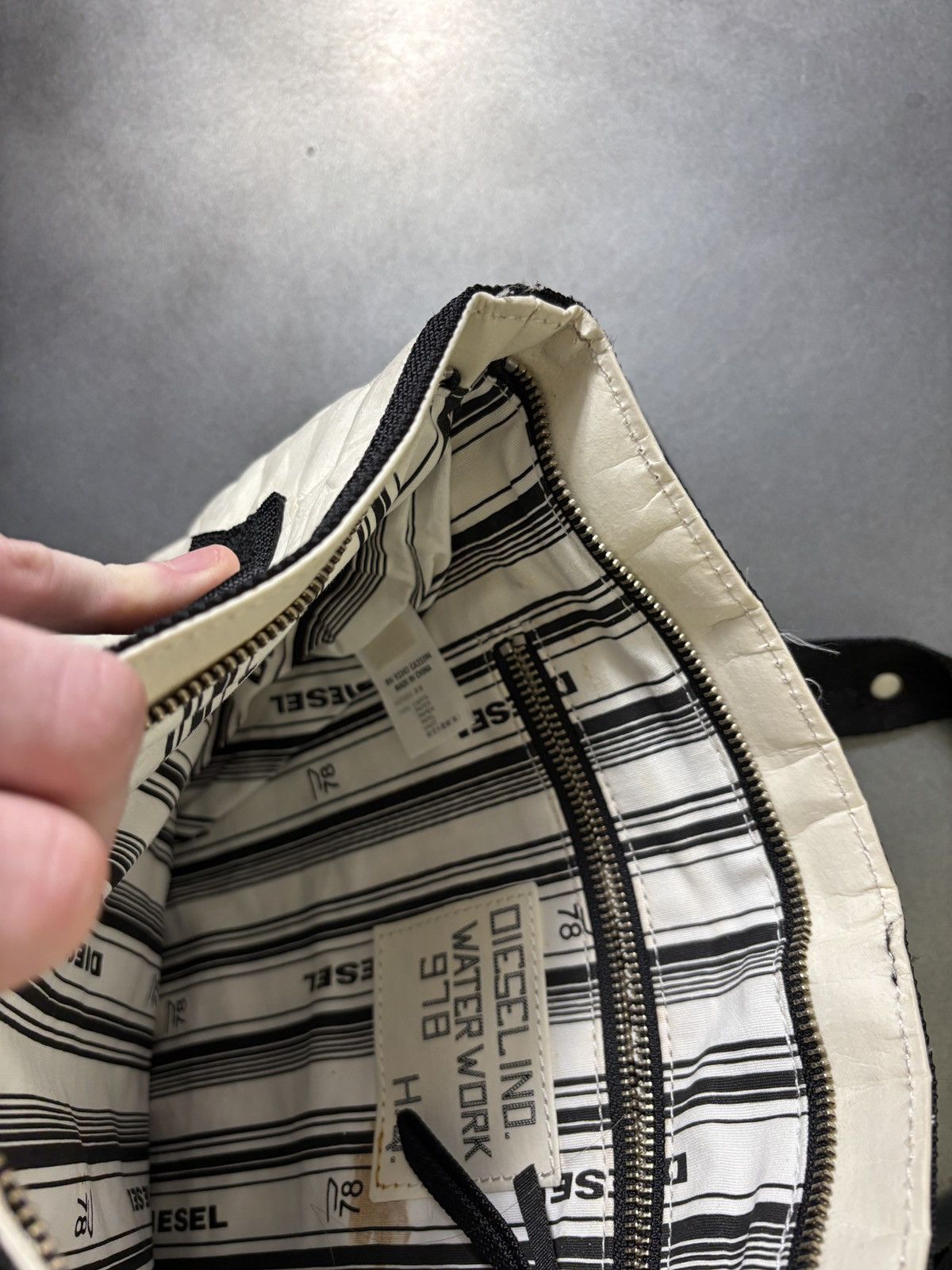 Diesel Diesel Paper Bag Waxed Tote Bag Y2K Crinkle Texture Purse Size ONE SIZE - 6 Thumbnail