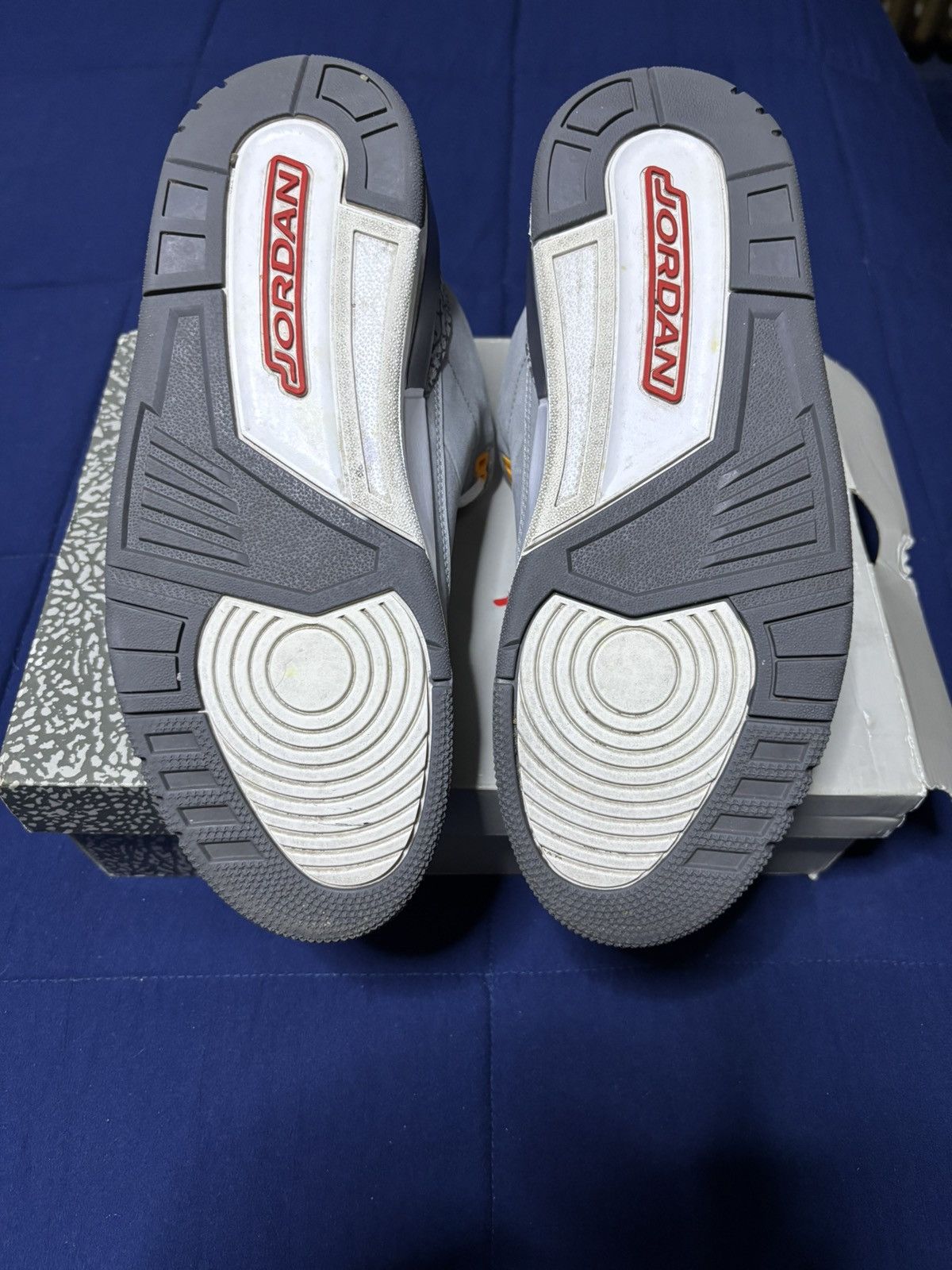 Jordan Brand Jordan 3 Retro Cool Grey 2021 Size 9 Size US 9 / EU 42 - 5 Thumbnail