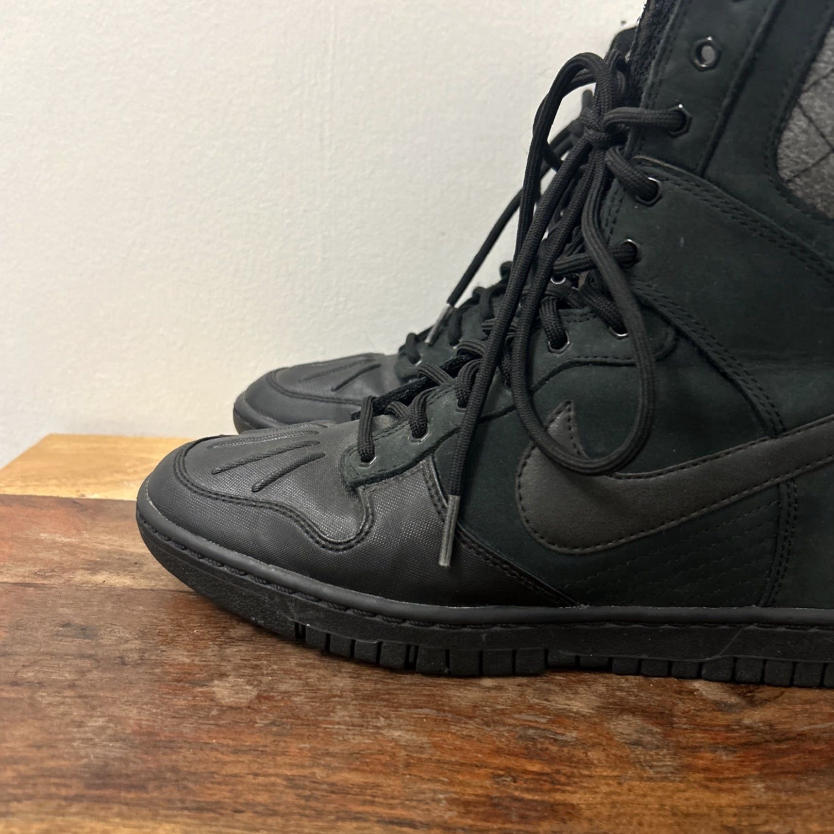 Nike Nike Dunk Sky High SneakerBoot Womens 9 Black Winter Boots 2014 Nike Dunk 684954-002 Sneaker High Top Boots Womens Mens Girls Size US 7 / IT 37 - 7 Thumbnail
