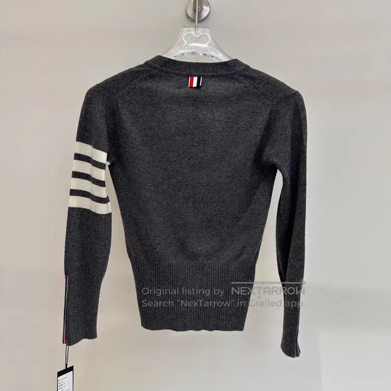 Thom Browne Thom Browne Classic Cashmere Cardigan in Medium Grey Size XS / US 0-2 / IT 36-38 - 3 Thumbnail