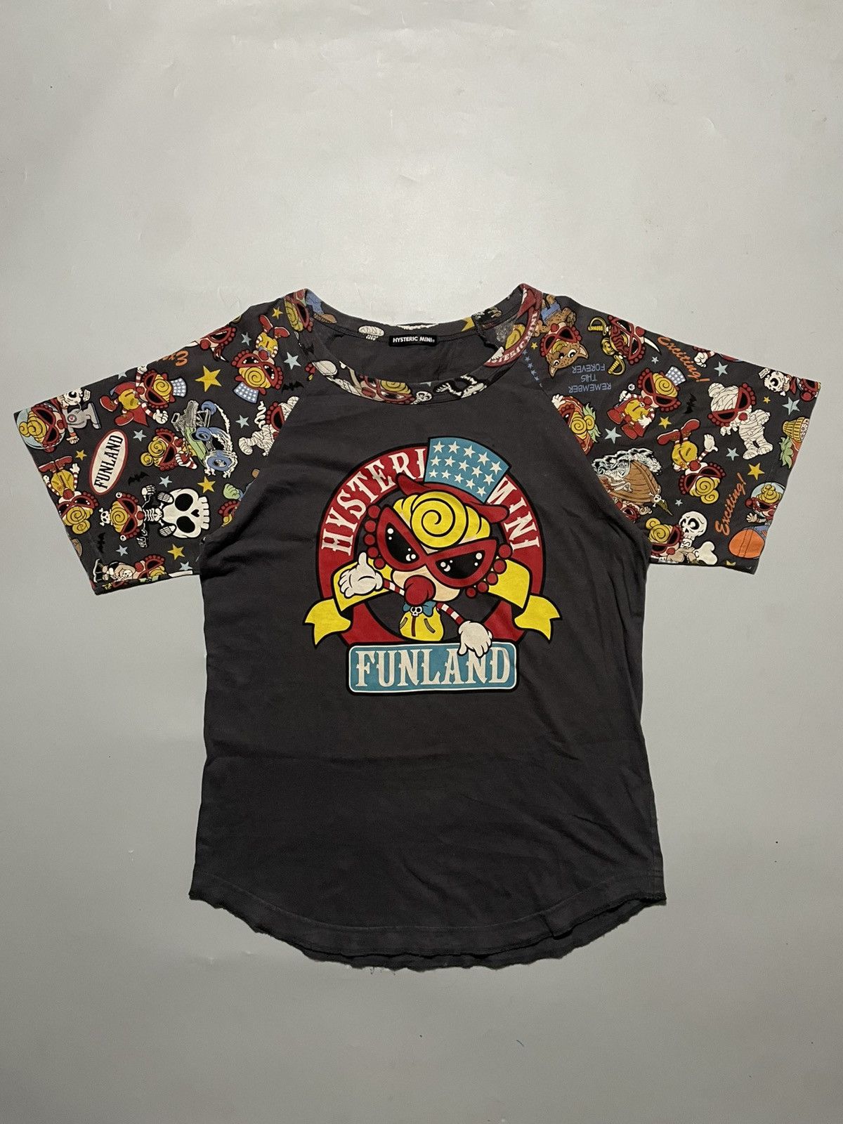 Hysteric Glamour Hysteric Mini Funland Raglan T-shirt Size M / US 6-8 / IT 42-44 - 1 Thumbnail