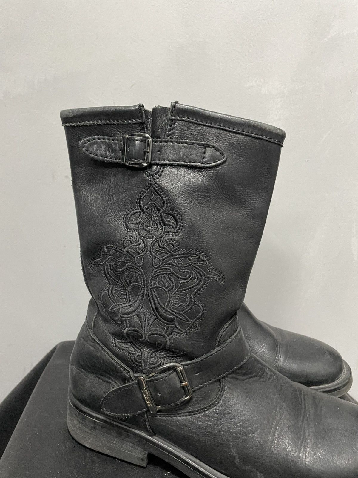 Guess Guess engineered leather avant garde boots y2k Size US 9 / IT 39 - 2 Thumbnail