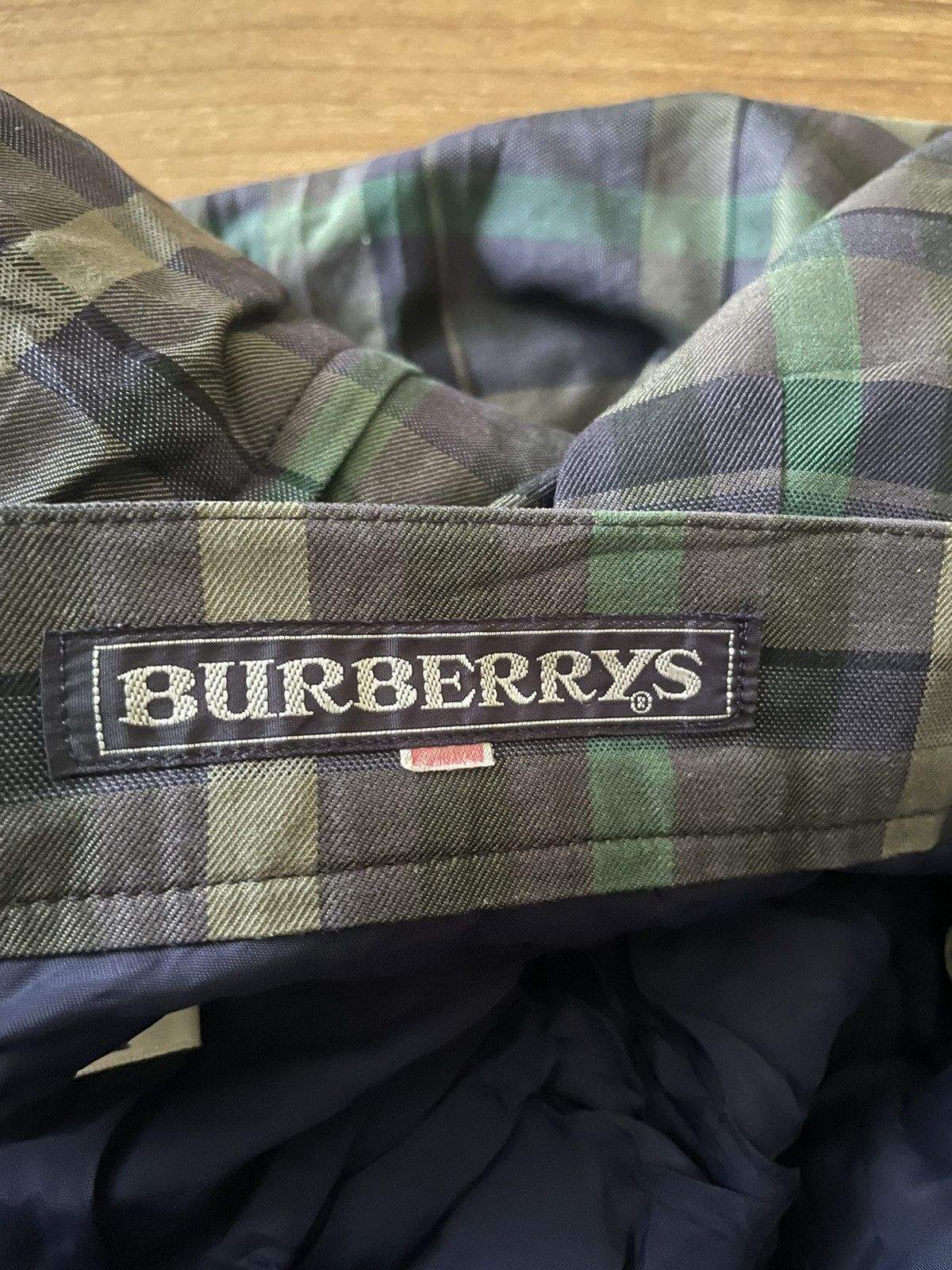 Burberry Burberry Novacheck Midi Skirt Size 27" / US 4 / IT 40 - 4 Thumbnail
