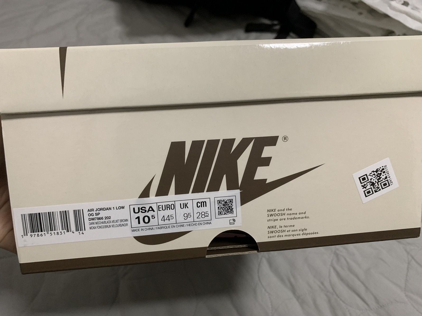 Jordan Brand Jordan 1 Travis Scott Vetvet Brown Retro Low TS Size US 10.5 / EU 43-44 - 13 Thumbnail