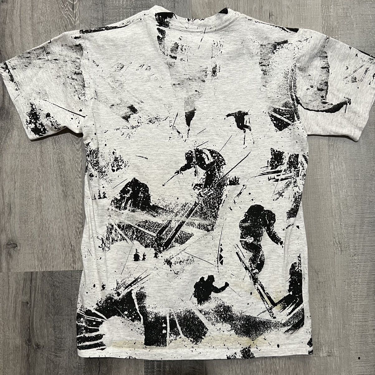 Jerzees × Vintage VTG Abstract Ski All Over Print Grey AOP Skiing Shirt Size US S / EU 44-46 / 1 - 3 Thumbnail