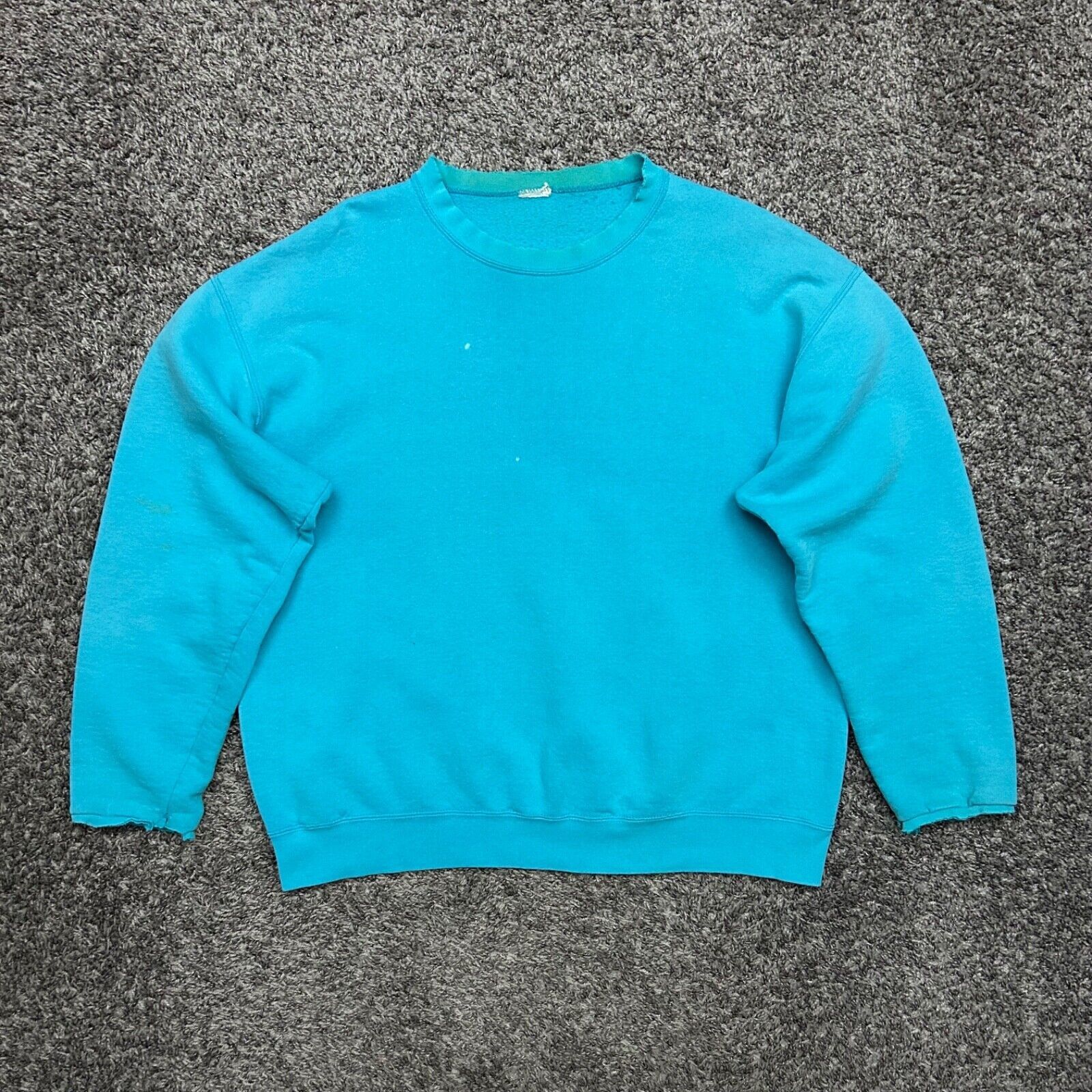 Vintage Vintage Thrashed Sweatshirt Blank Crewneck Pullover 80s Blue Size ONE SIZE - 8 Thumbnail