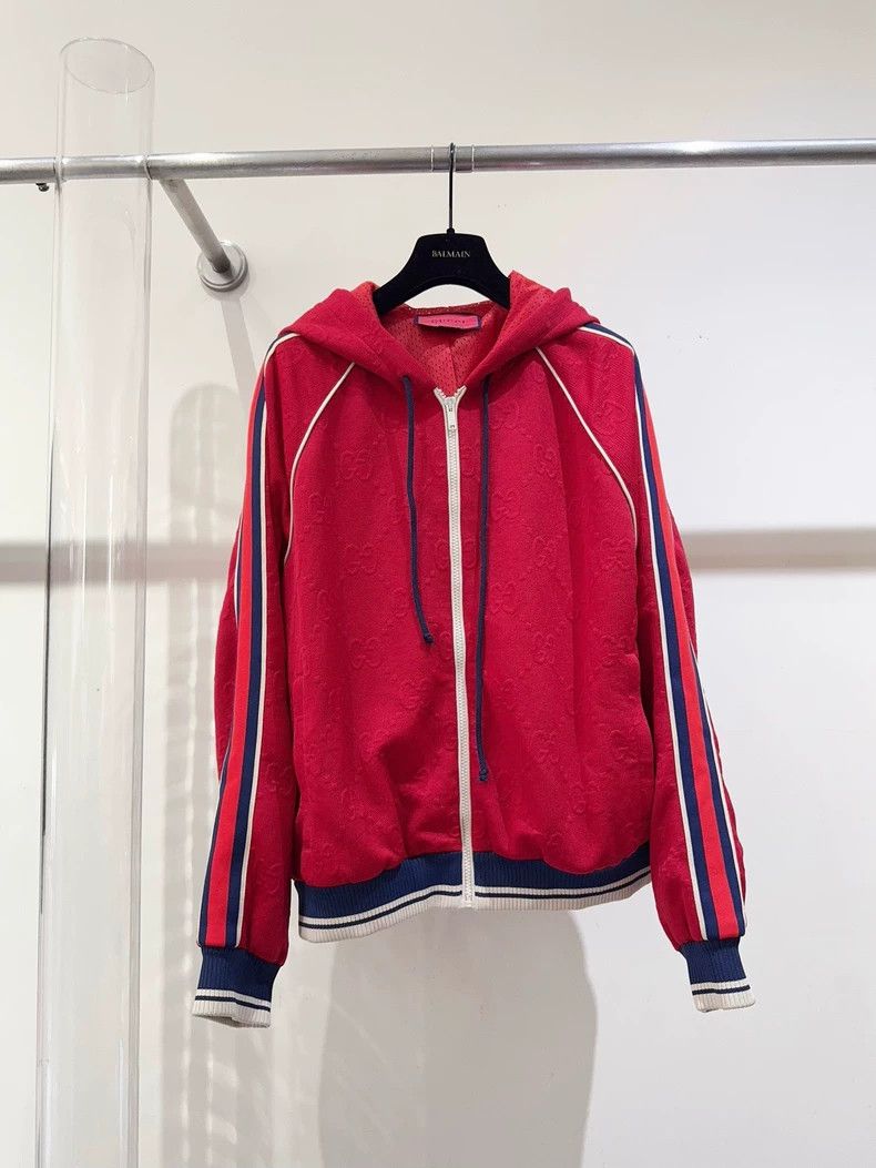 GucciEmbossed logo jacket 2503-Nextarrow