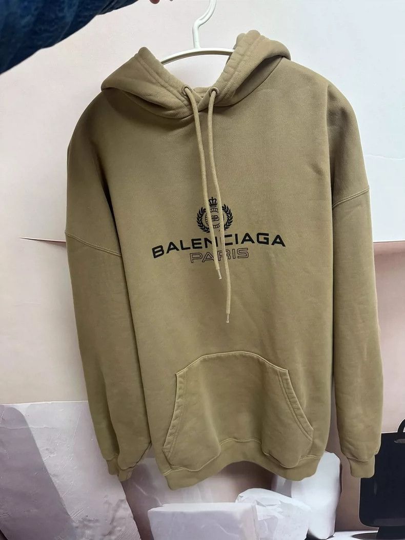 Balenciaga Balenciaga Wheat Hooded Sweatshirt in Size XS- DMC Size US XS / EU 42 / 0 - 1 Thumbnail