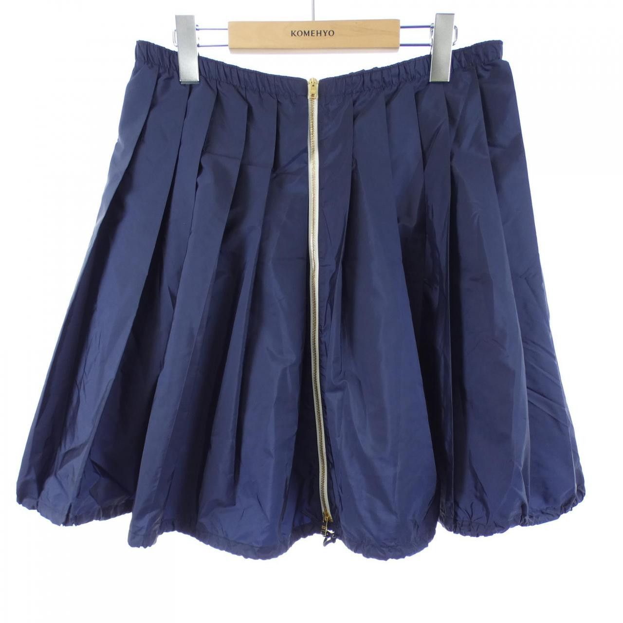 Prada Prada Prada Light Pleated Skirt Re-Nylon Skirt Textile Skirts 21H008 SOOO 1WQ9 DUTY FREE for USA Size ONE SIZE - 1 Thumbnail