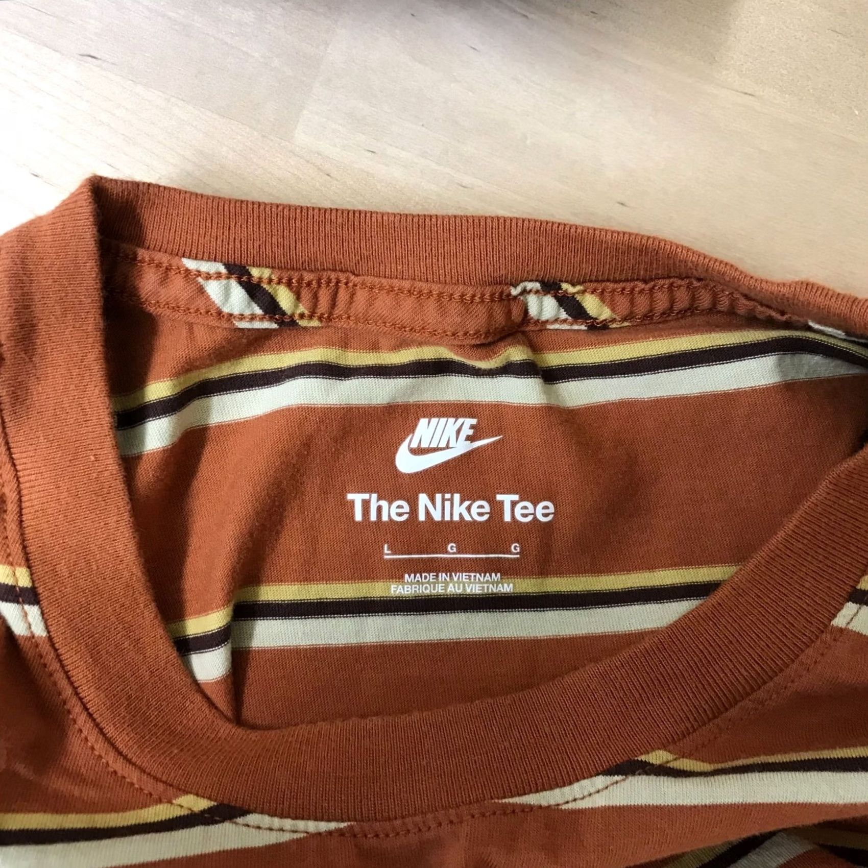 Nike Nike Mens Large Tan Stripe Crew Neck Short Sleeve Cotton Tee L DZ2985-246 Size US 33 - 7 Thumbnail