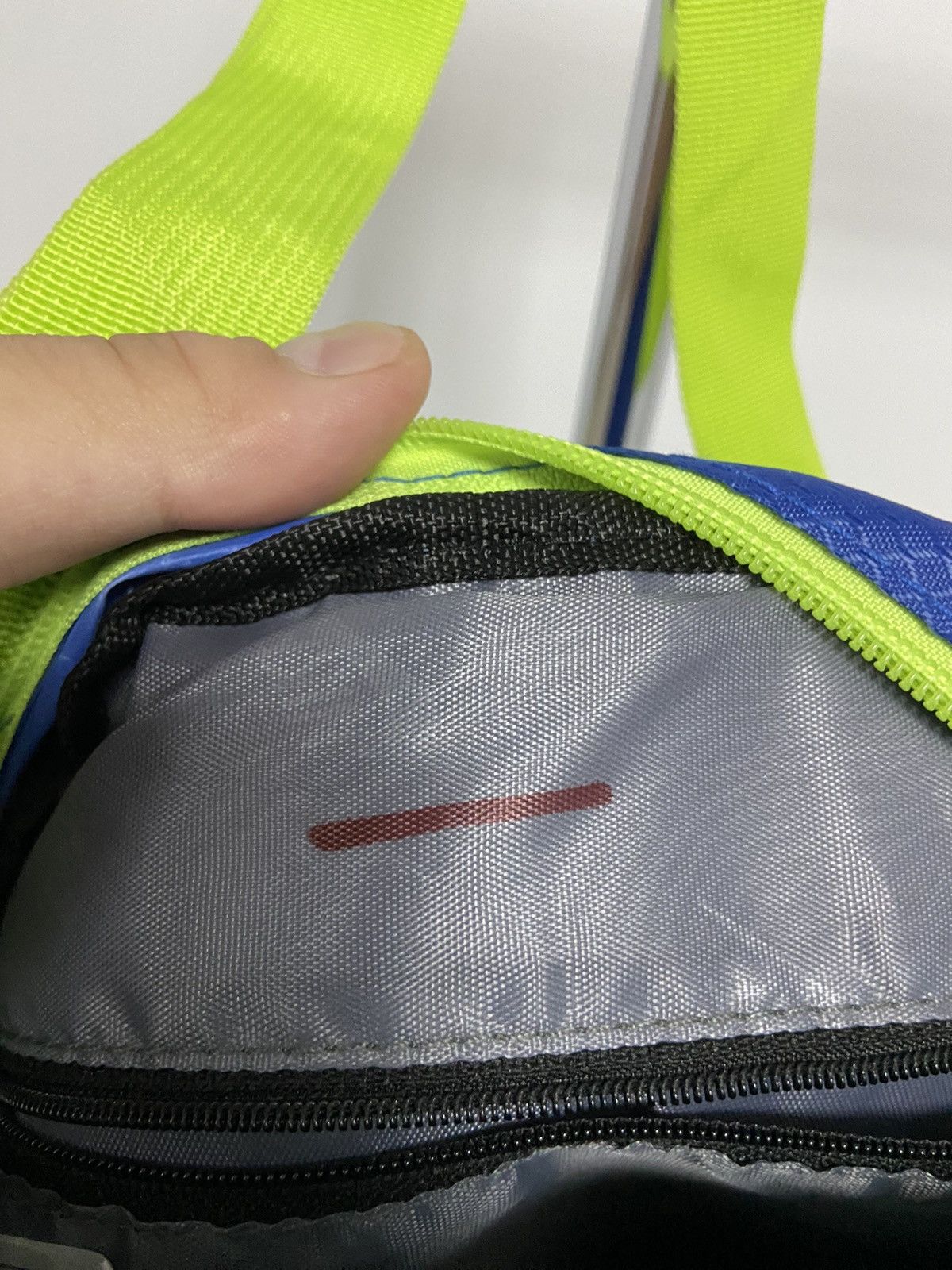 Nike Nike Vintage Shoulder Small Bag Big Logo Y2K Style Messenger Size ONE SIZE - 11 Thumbnail