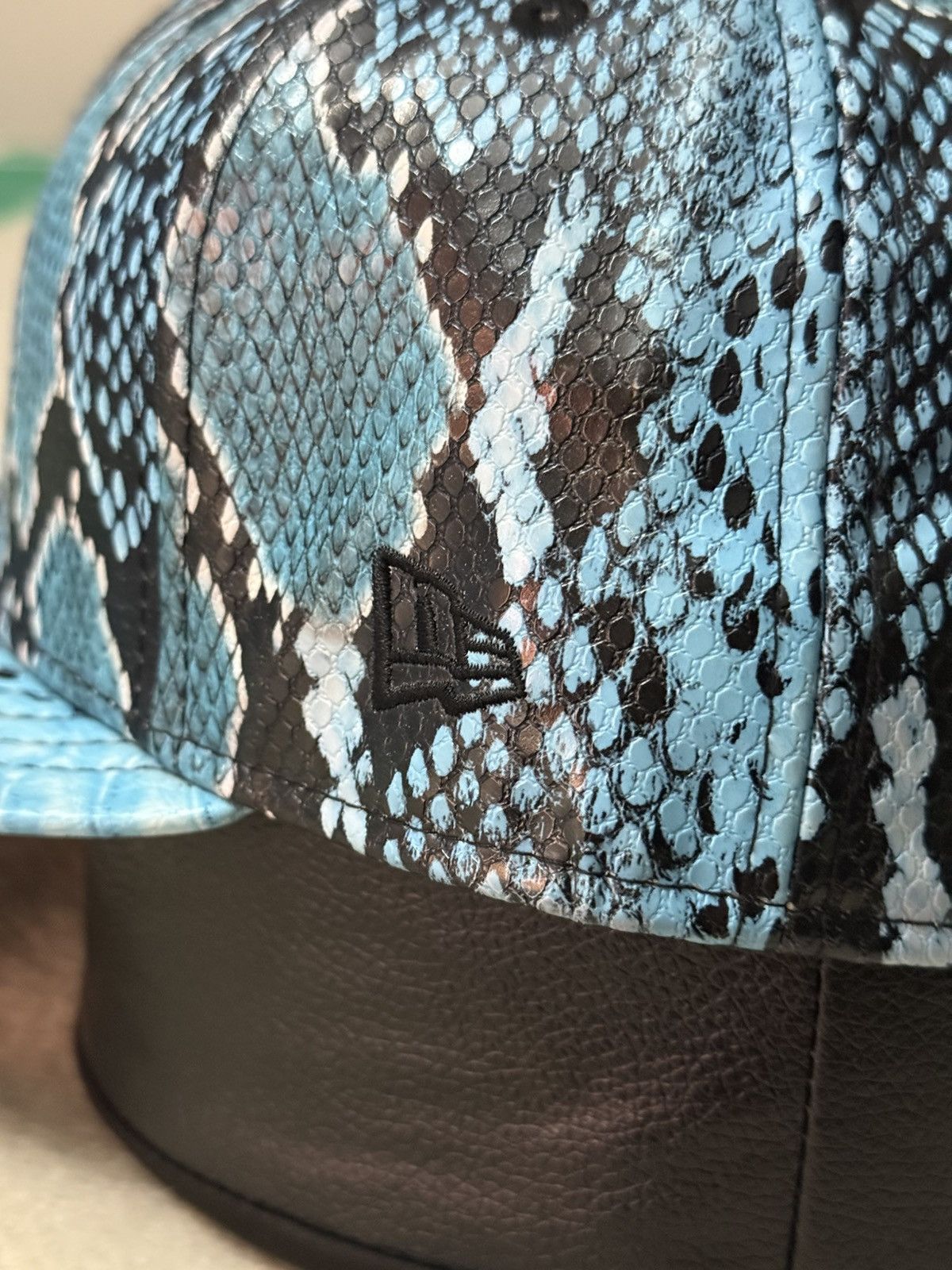 Jeremy Scott 2013 Jeremy Scott New Era Blue Black Snakeskin Hat Size 8 Size ONE SIZE - 10 Thumbnail