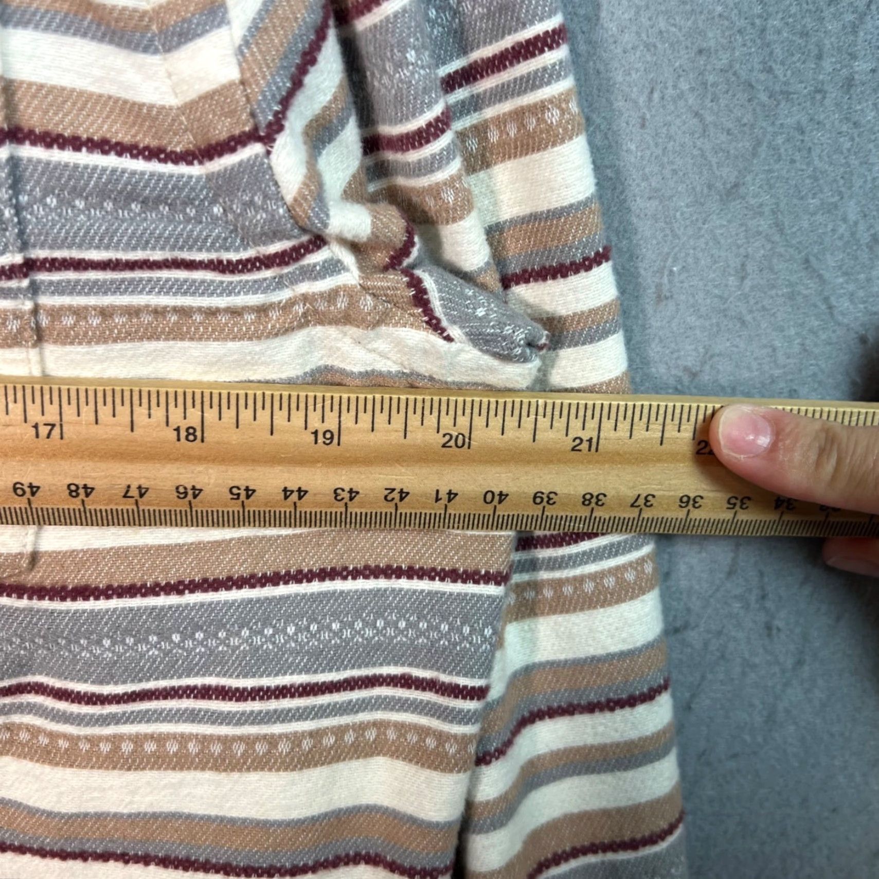 Vintage VINTAGE Howe Striped Shirt Mens Large Adult Brown Cotton Button-Up Long Sleeve - 90s Style, Workwear Mens Size L Size US L / EU 52-54 / 3 - 5 Thumbnail