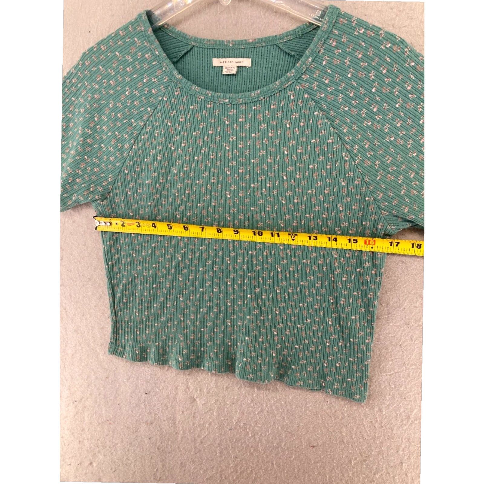 American Eagle Outfitters American Eagle Womens XL Green Floral Cropped Ribbed Shirt Size XL / US 12-14 / IT 48-50 - 2 Thumbnail